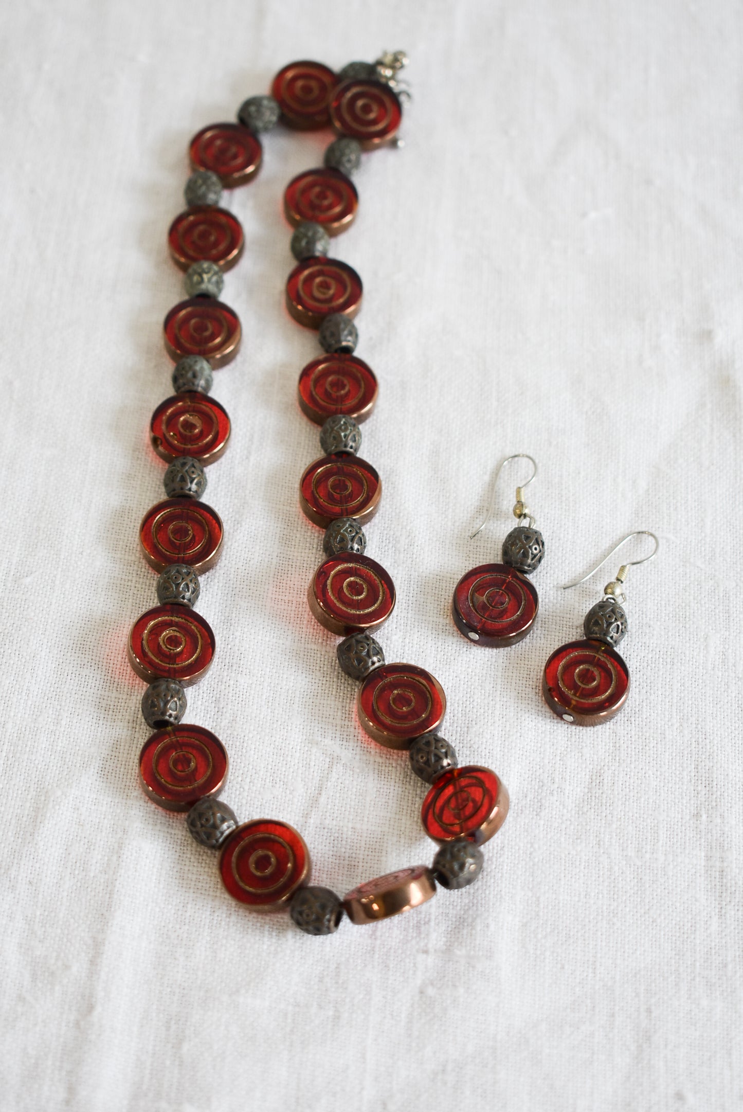 Stunning red glass beaded jewellery set