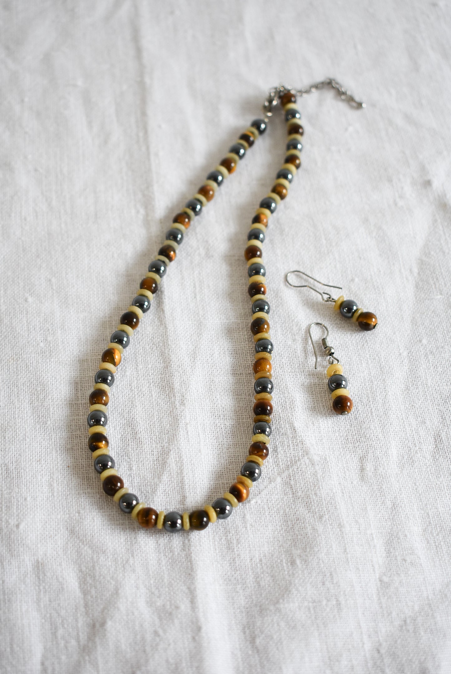 Retro beaded jewellery set