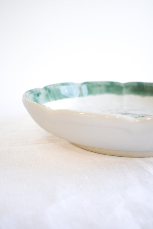 Gorgeous "made in italy' hand painted fruit serving bowl