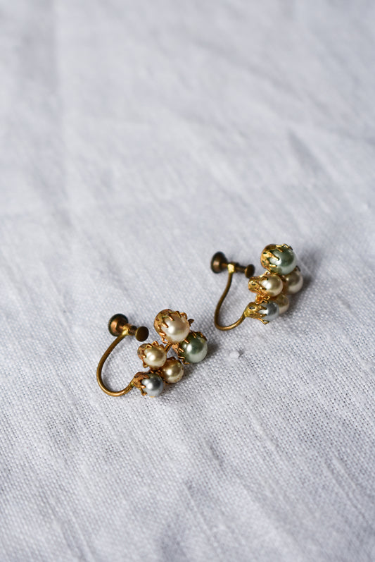 Vintage screw on faux pearl earrings