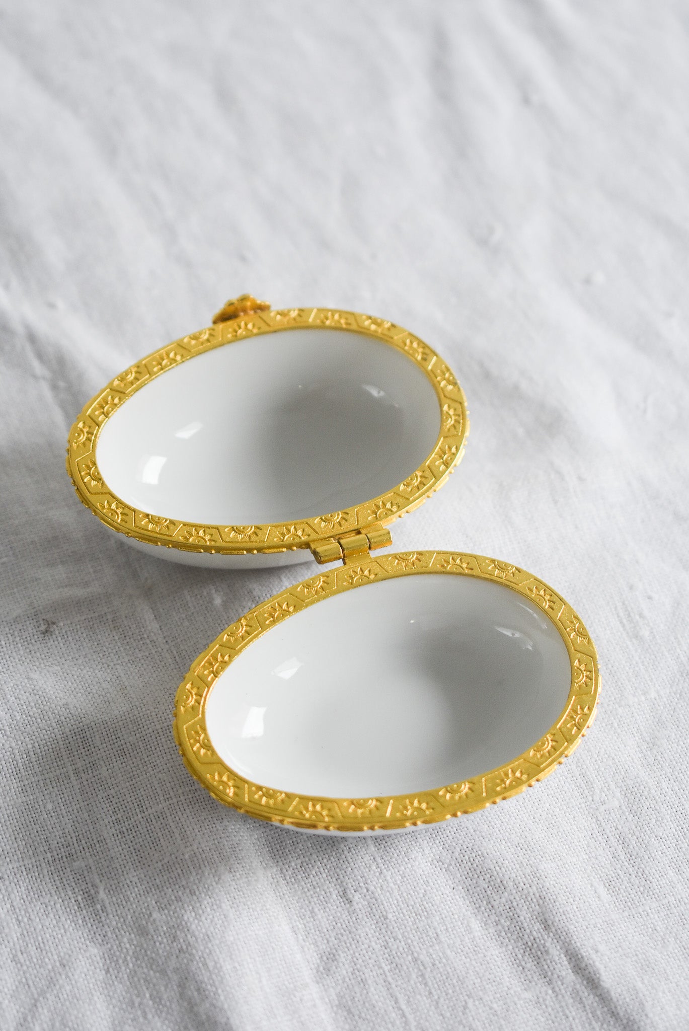 White + Gold egg trinket box