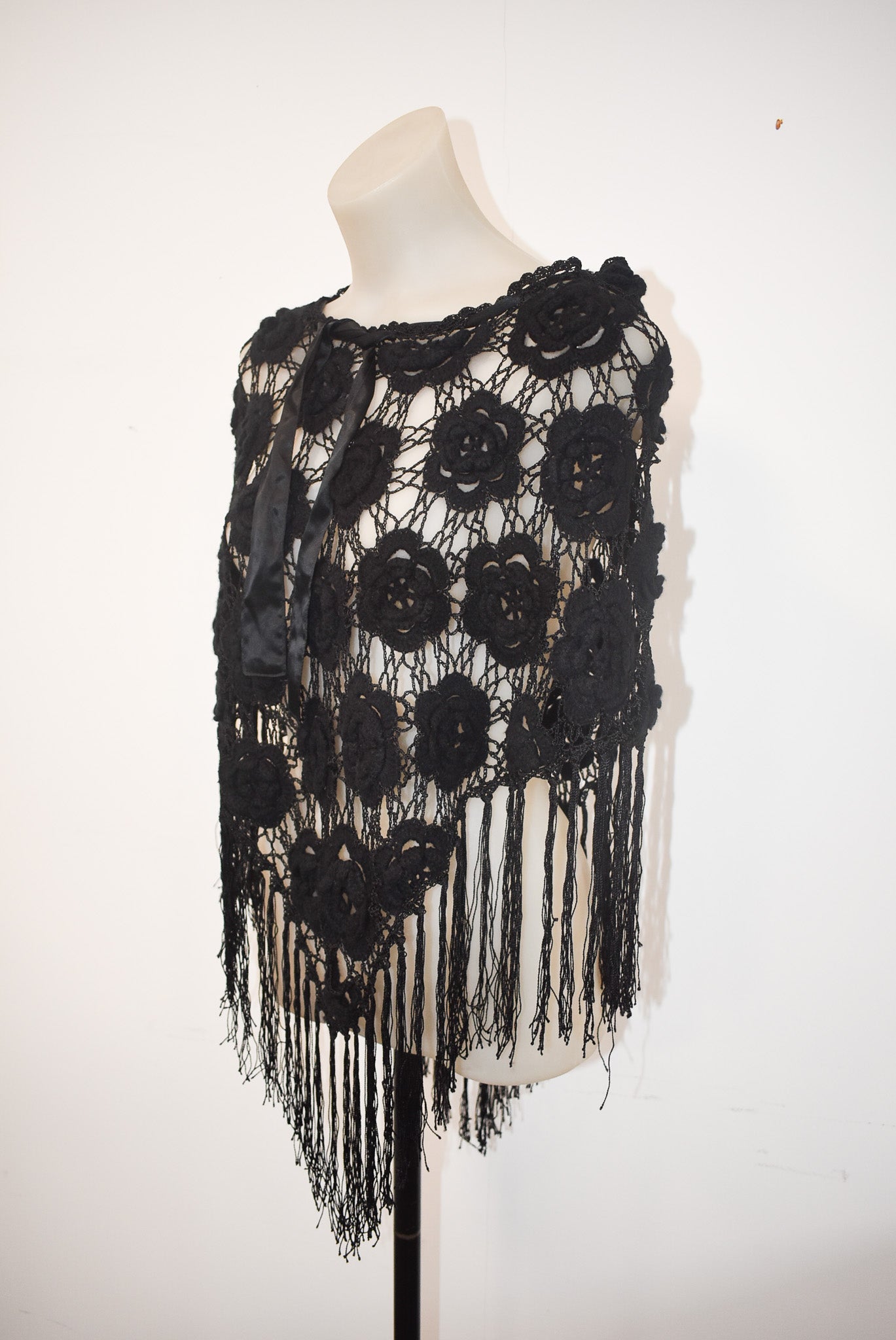 Bistou tasseled lacey shawl, OSFM