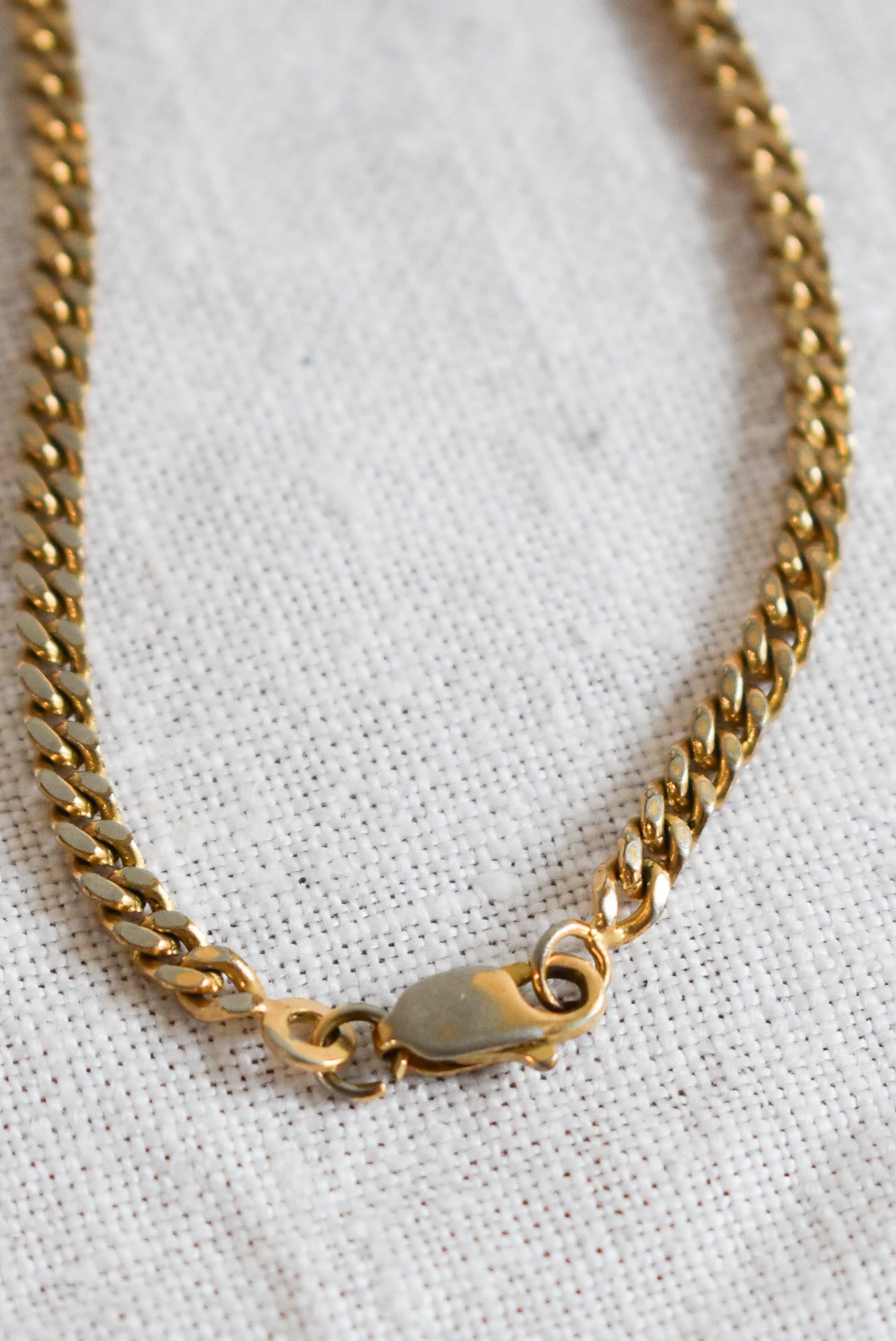 18ct Gold plated curb chain bracelet