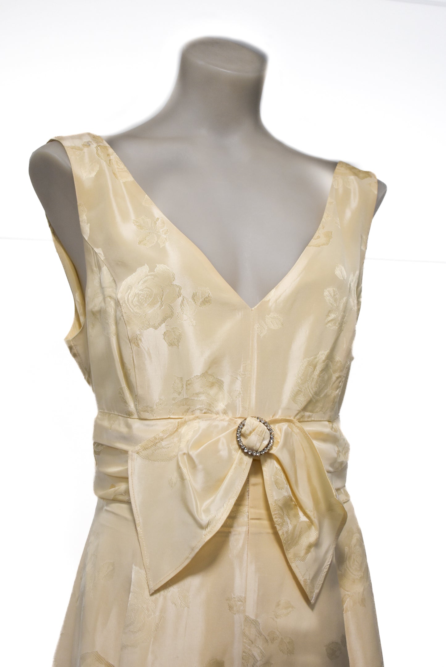 Gina Bacconi vintage champagne dress, 16