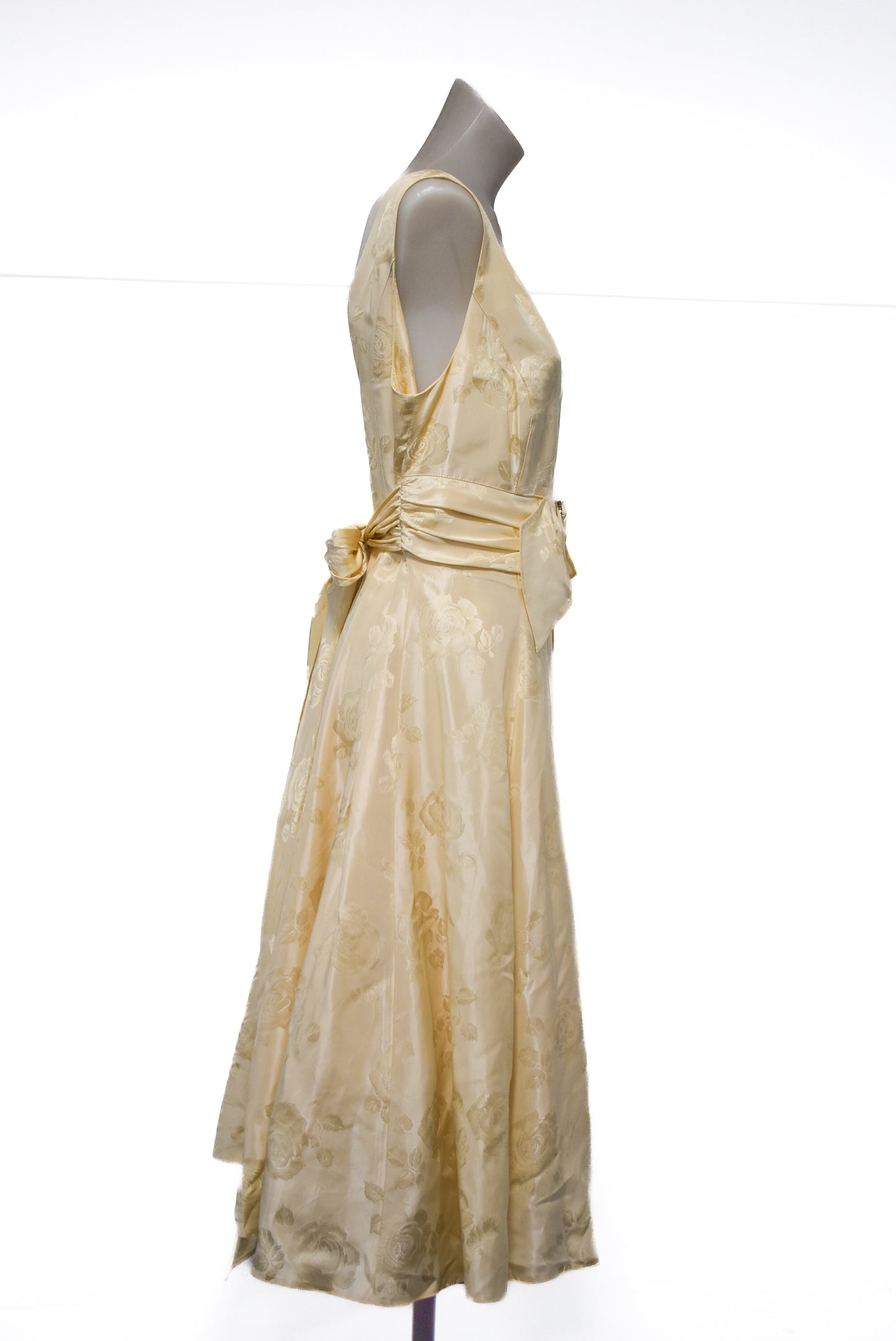 Gina Bacconi vintage champagne dress, 16