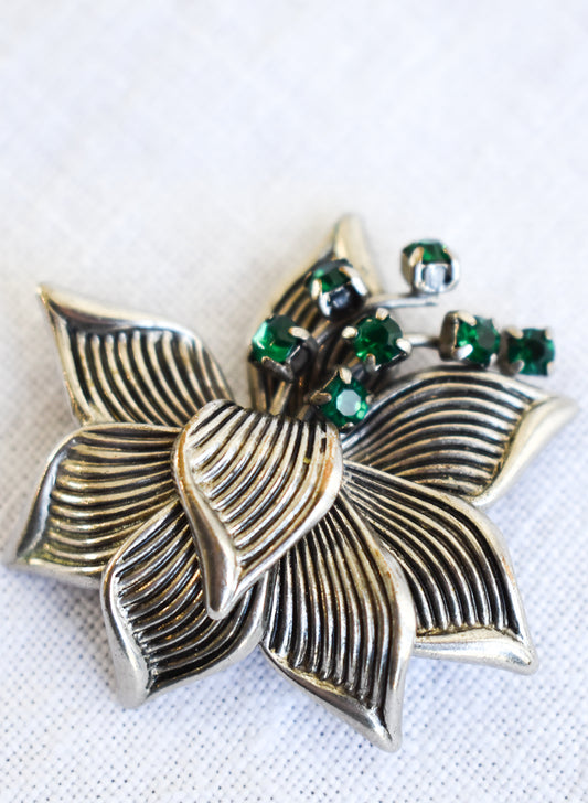 Flower power green brooch