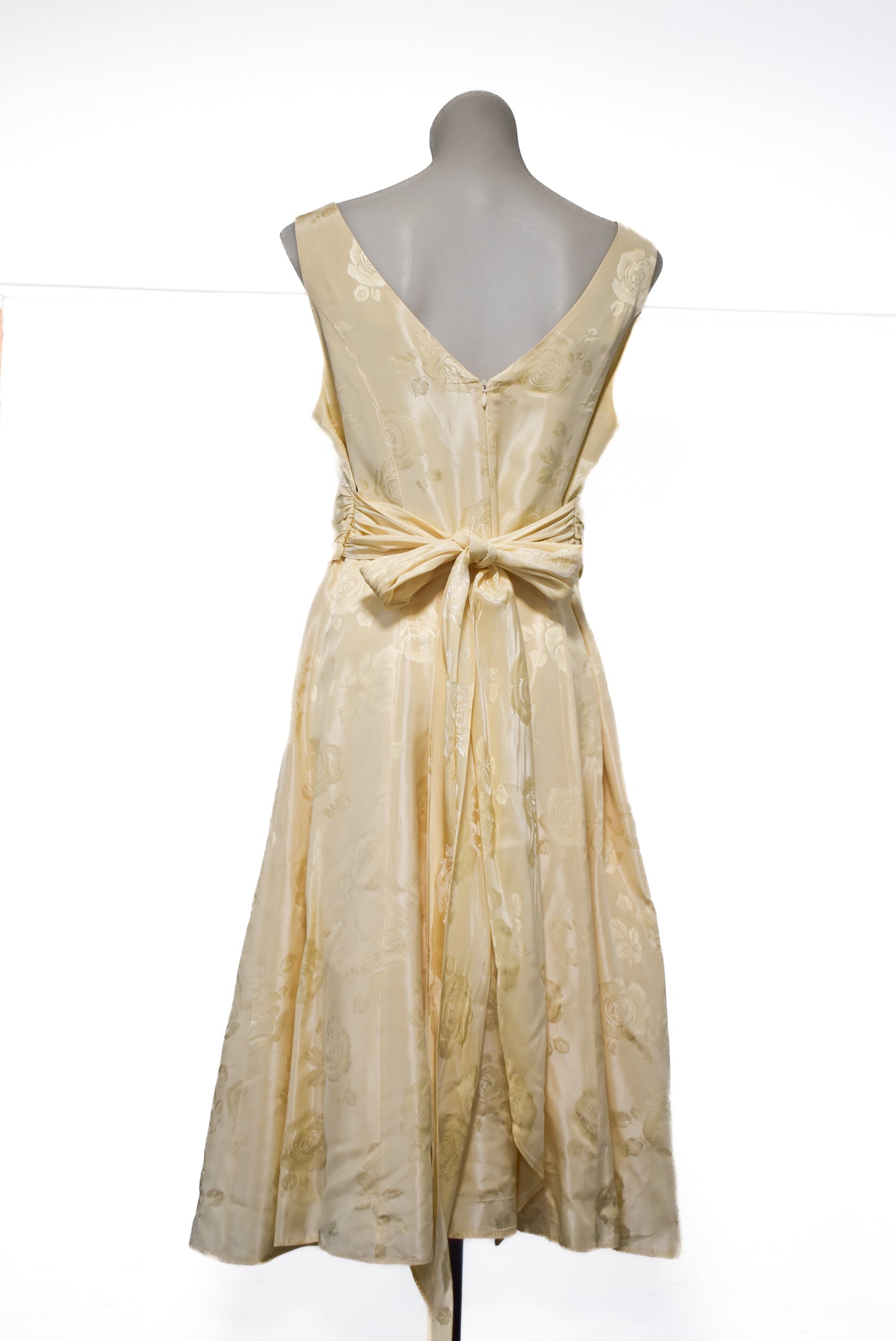 Gina Bacconi vintage champagne dress, 16