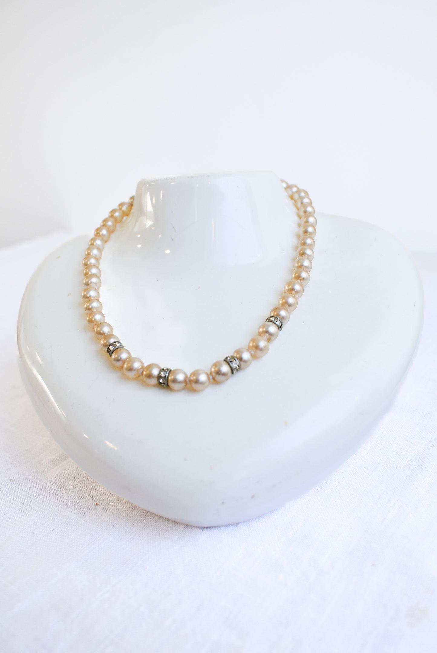 Vintage faux pearl choker with sparkly charms