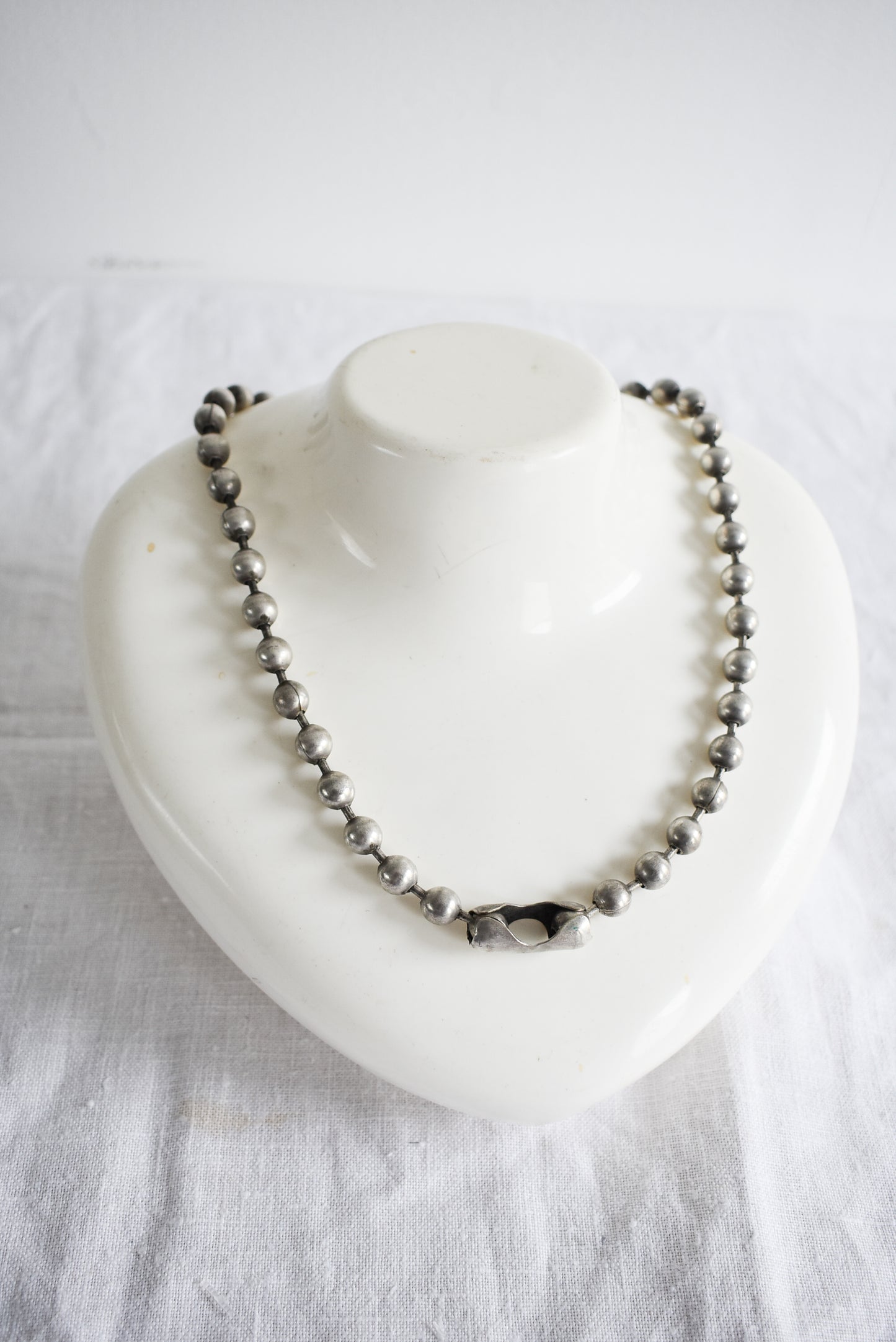 Amazing chunky ball bead chain with lock necklace