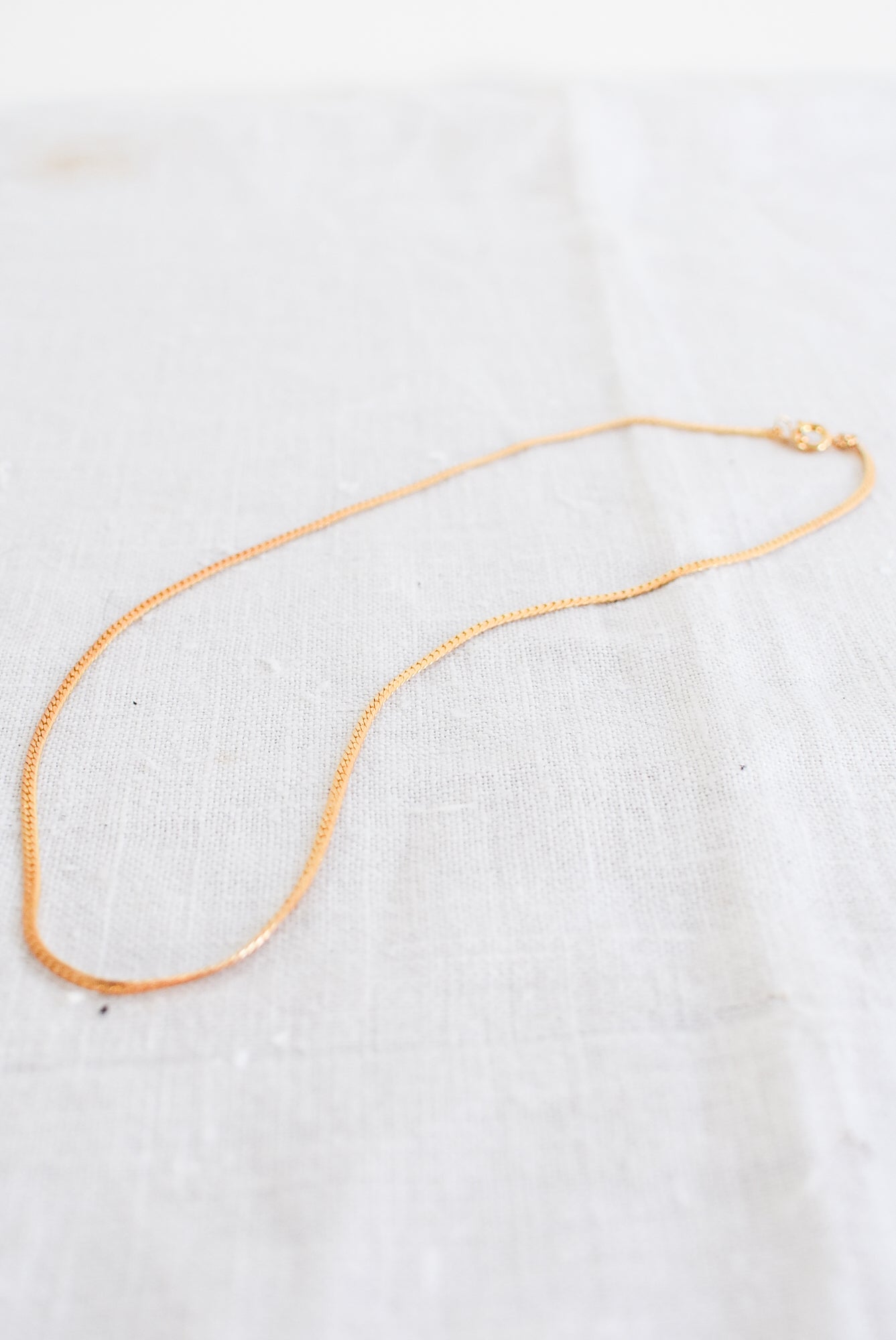 Gorgeous golden s chain necklace