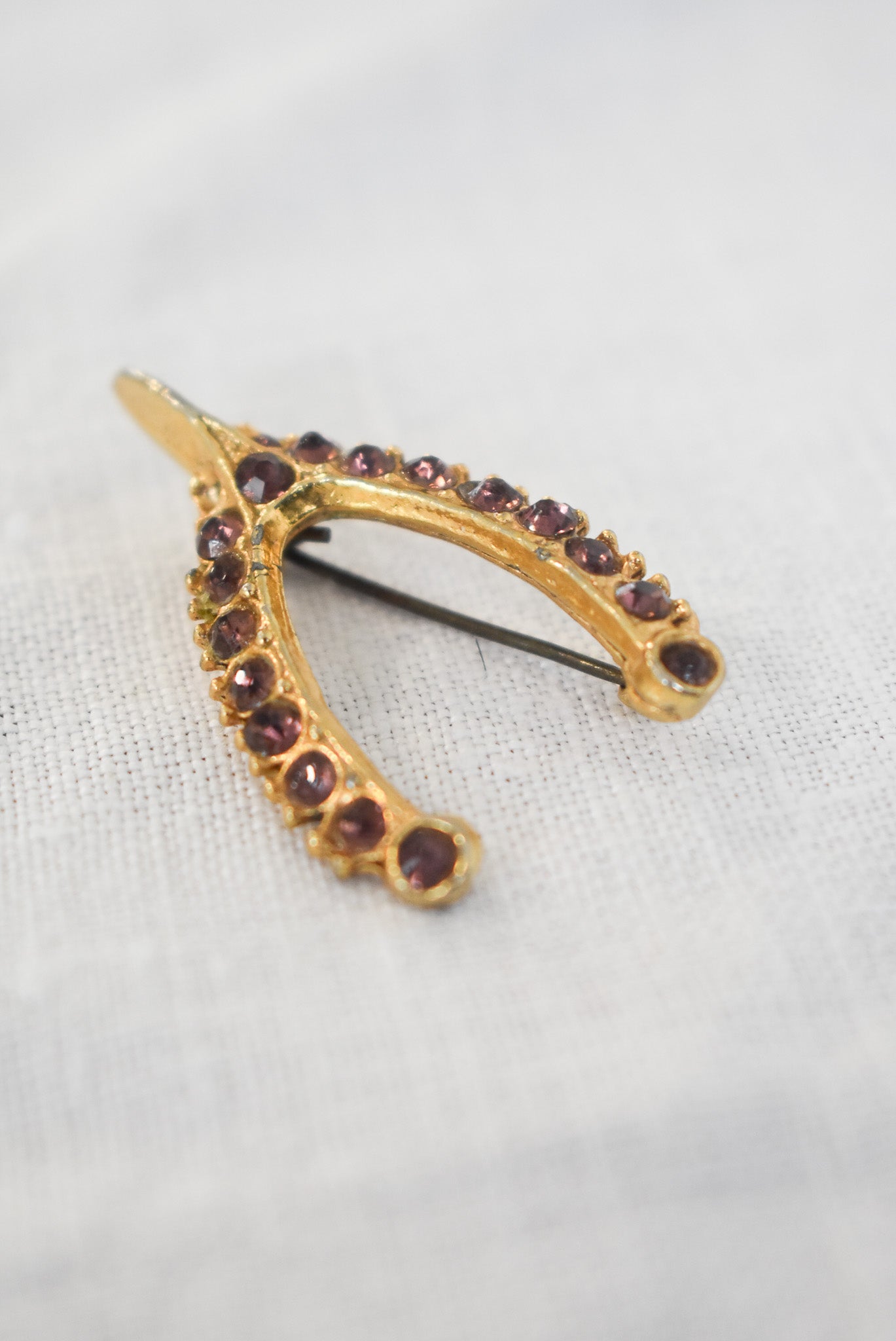 Vintage wishbone brooch