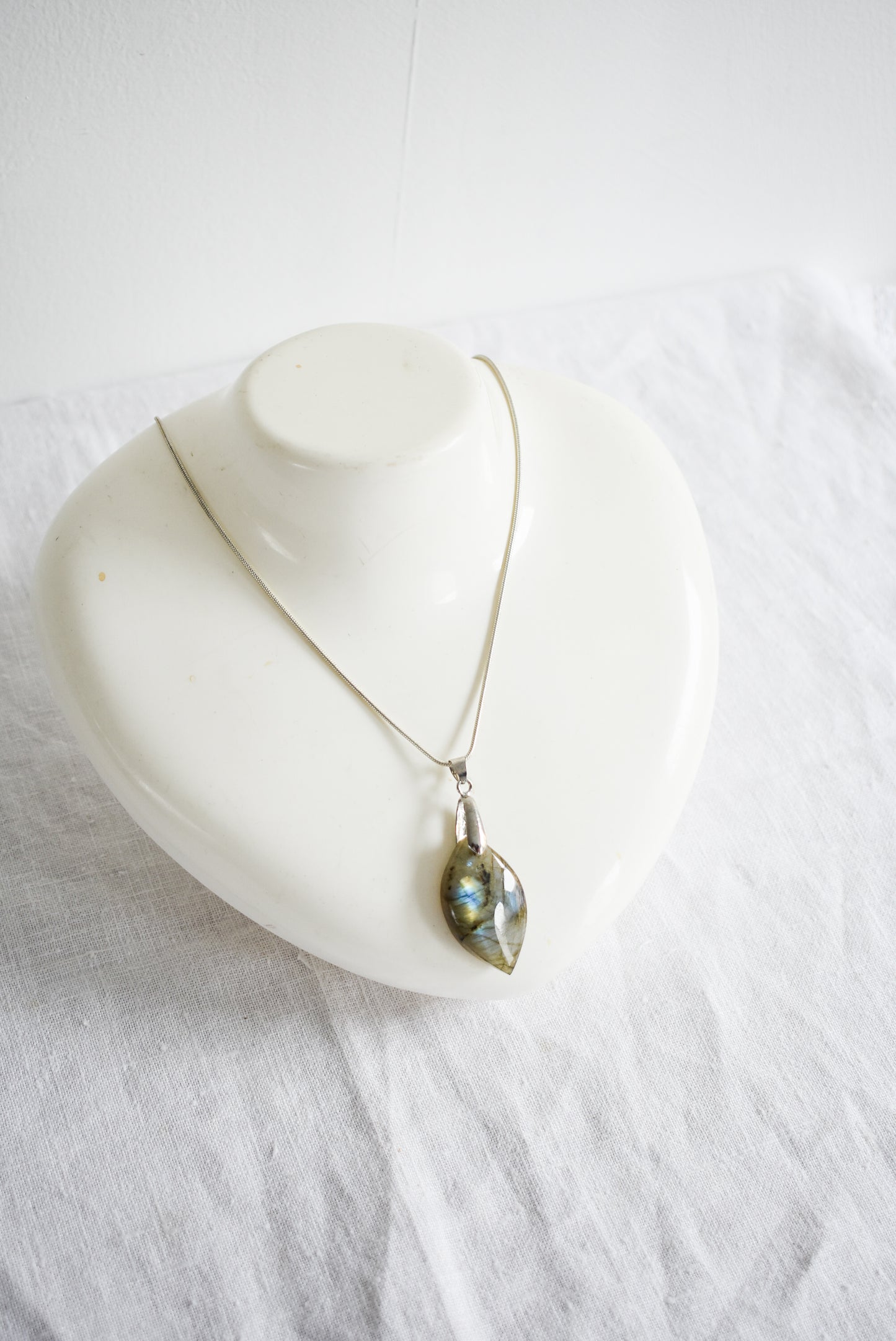 Gorgeous Labradorite pendant on silver toned snake chain