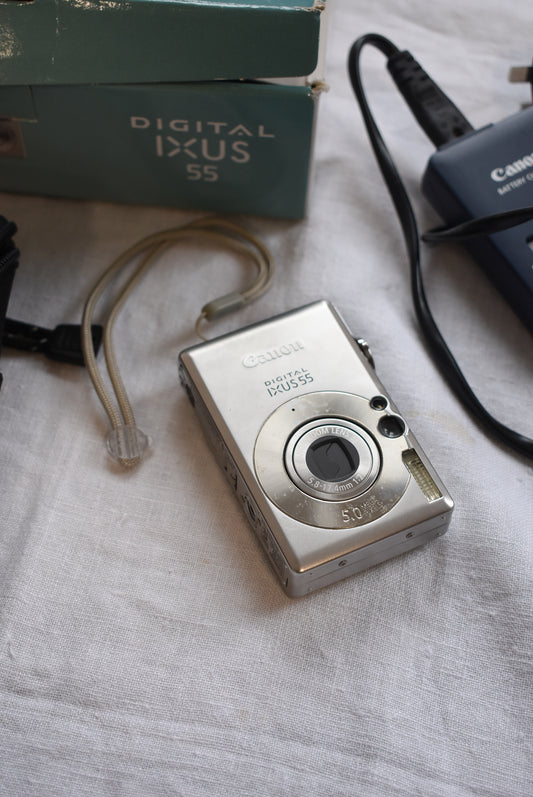 Canon Digital IXUS 55 Camera