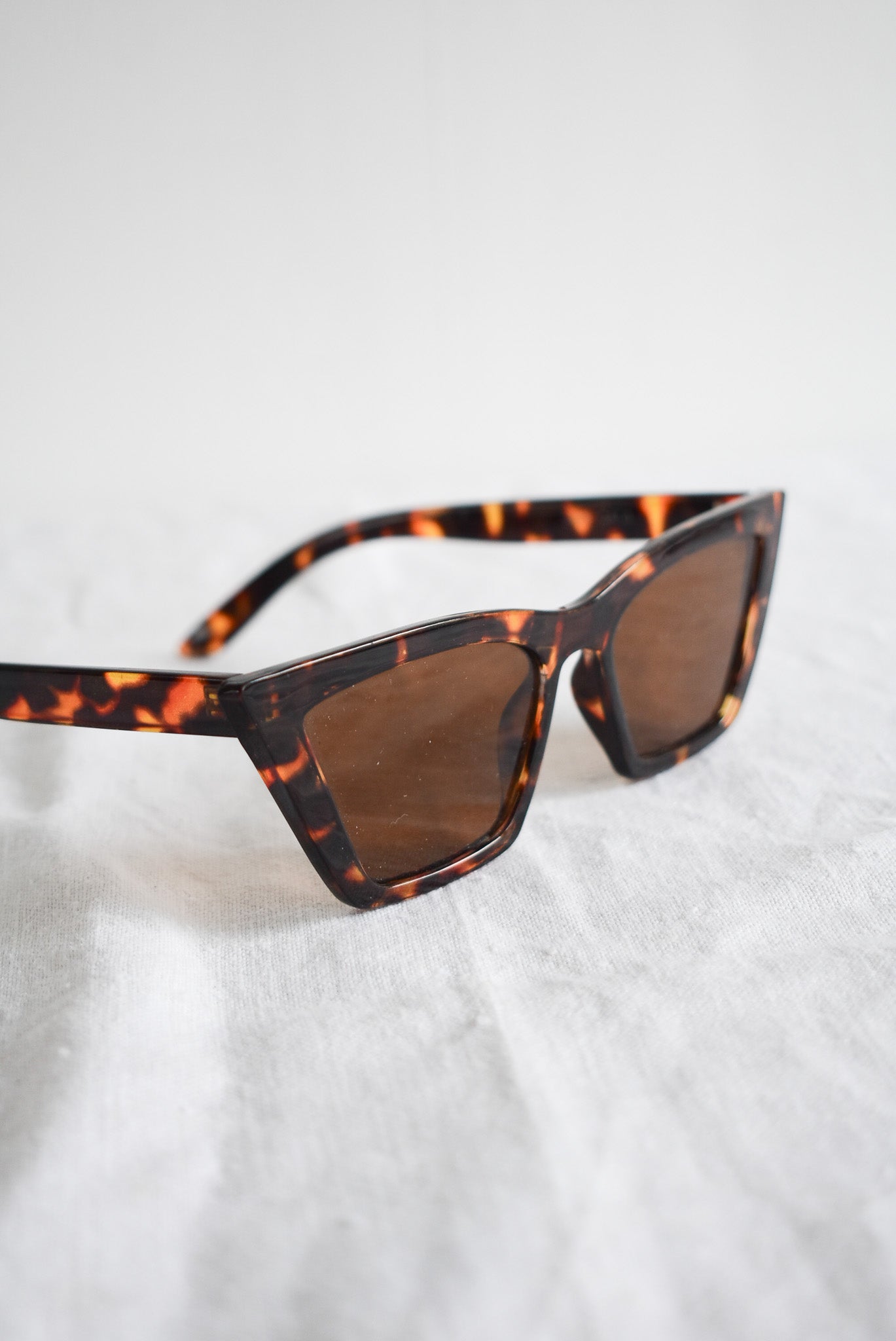 Chic tortoiseshell sunglasses