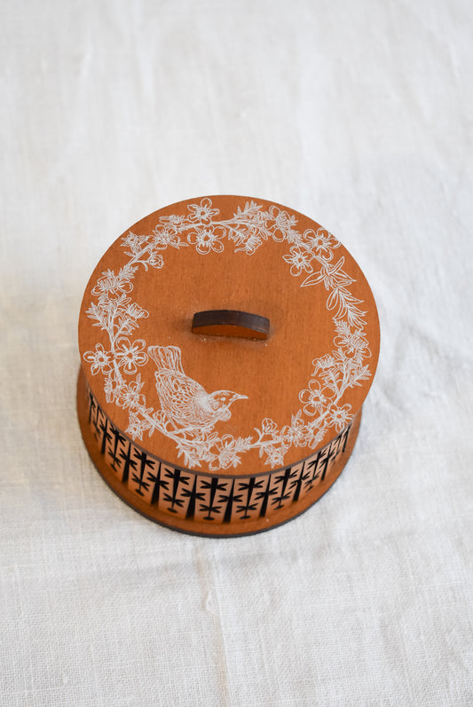 Tui wooden trinket box