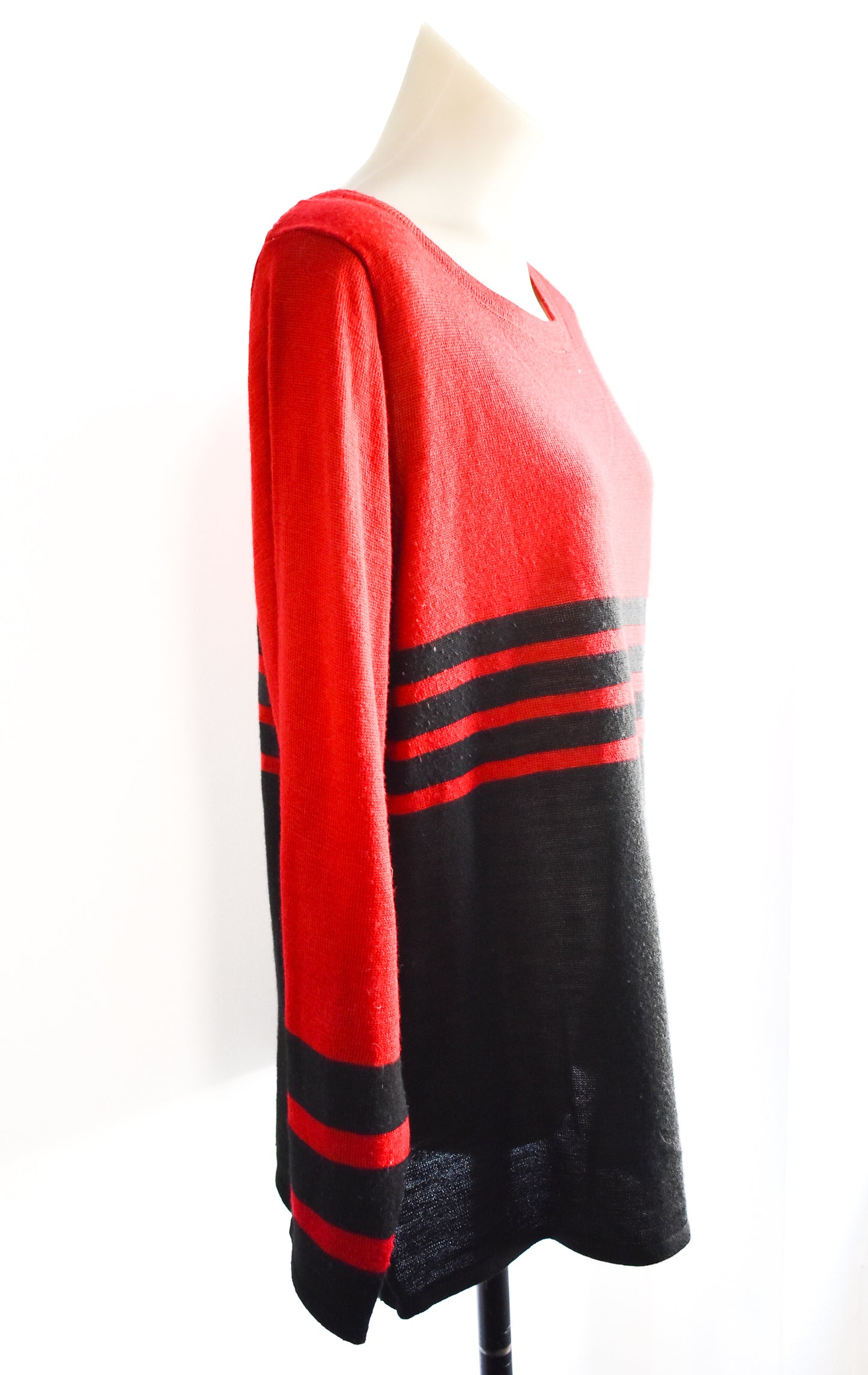 Twin lakes red and black colour block knit jumper, L