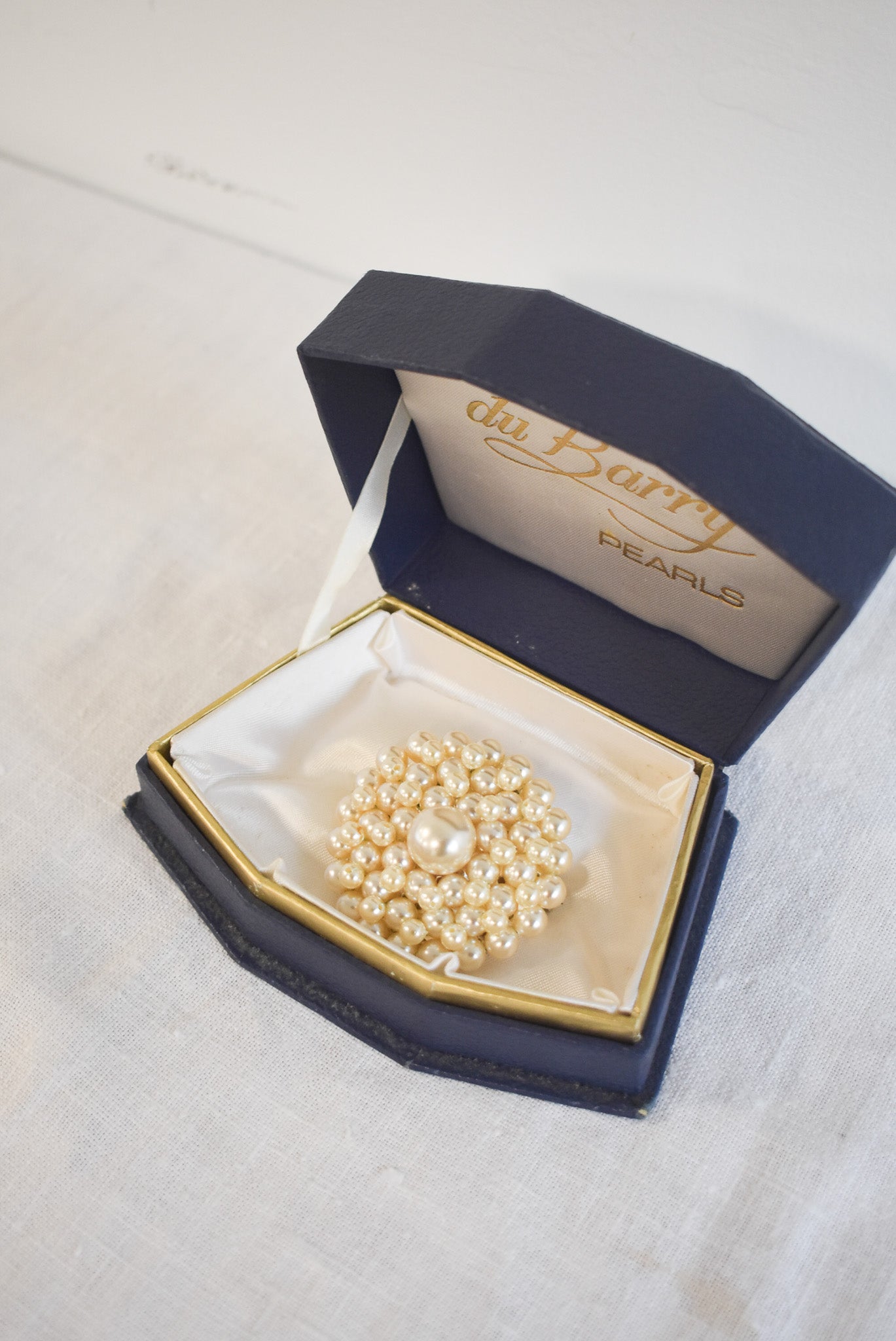 Du Barry large glamorous faux pearl brooch