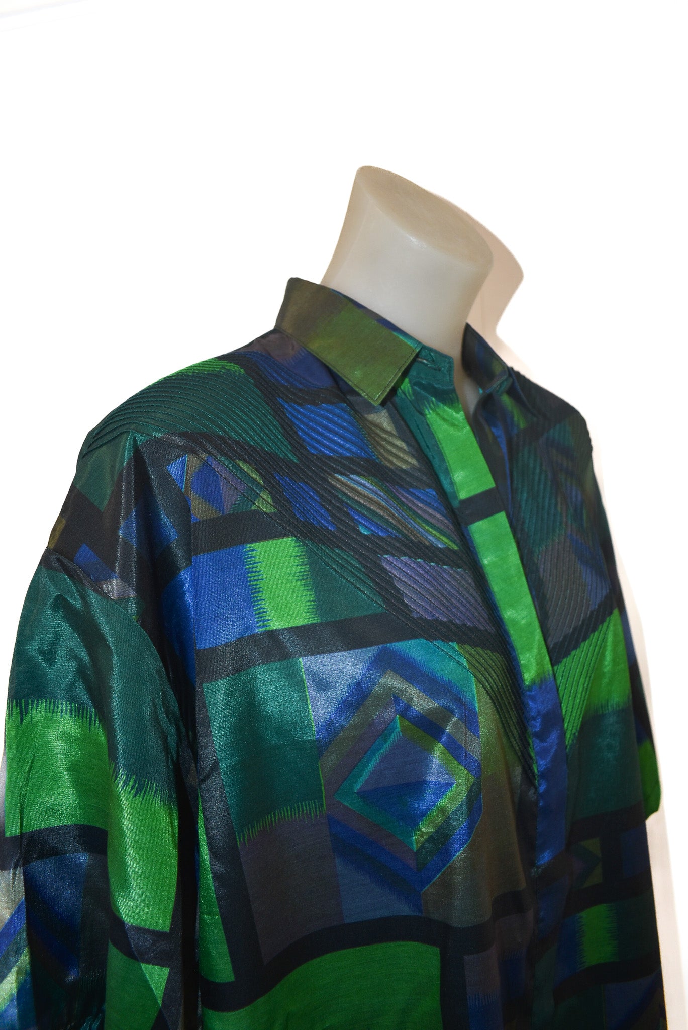 WIROT Thai silk funky detailed button up shirt, L-XL