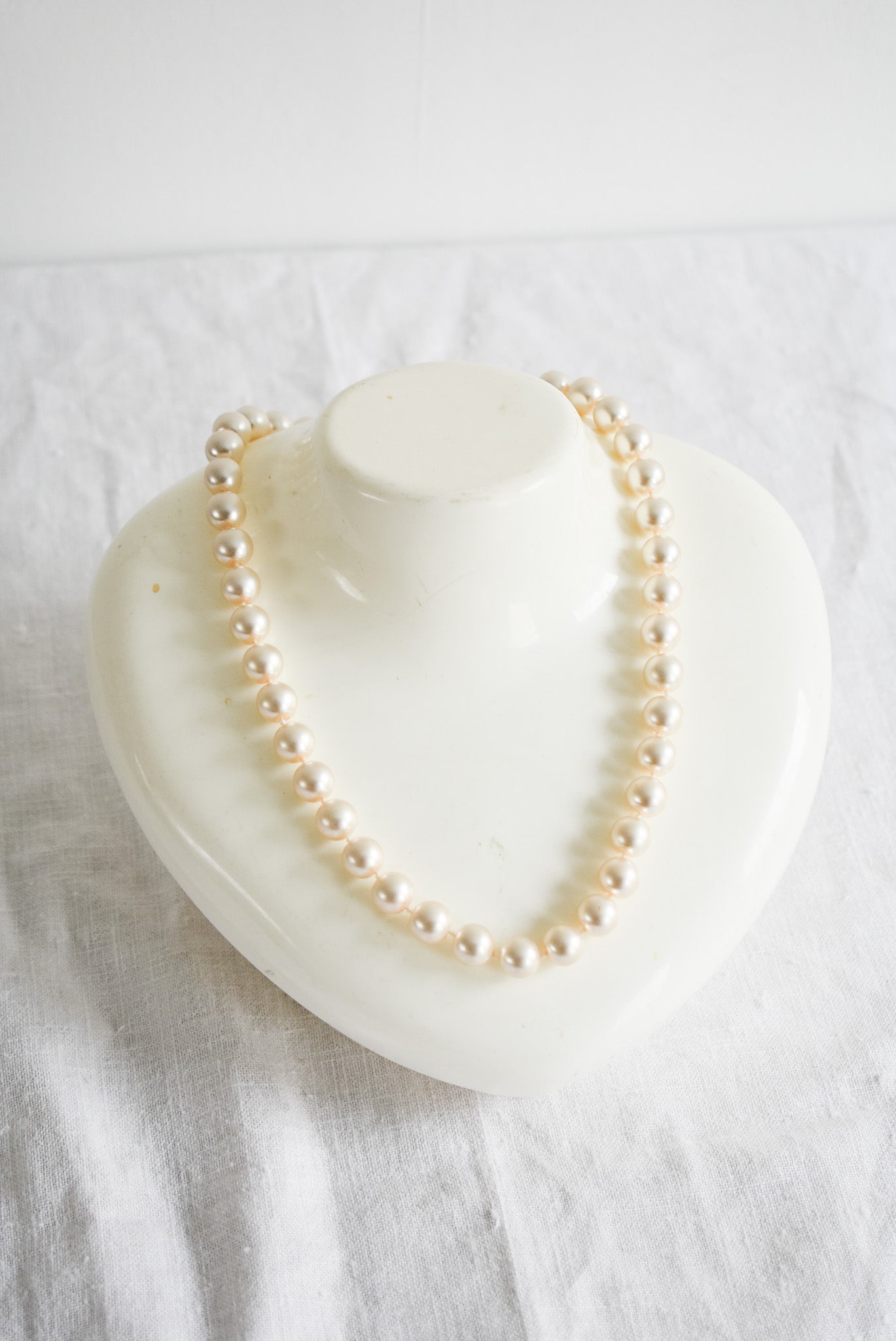 Vintage faux pearl necklace