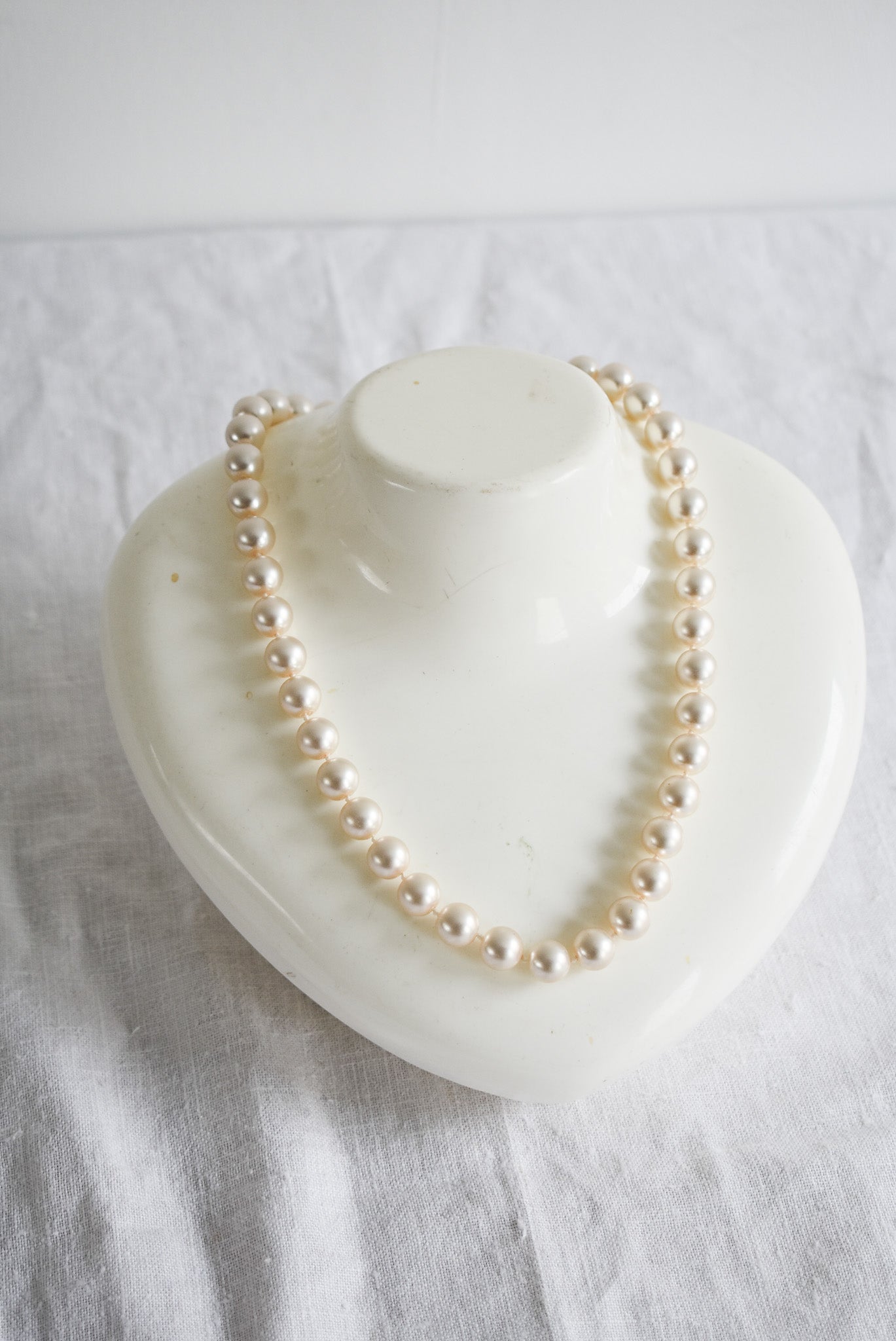 Vintage faux pearl necklace