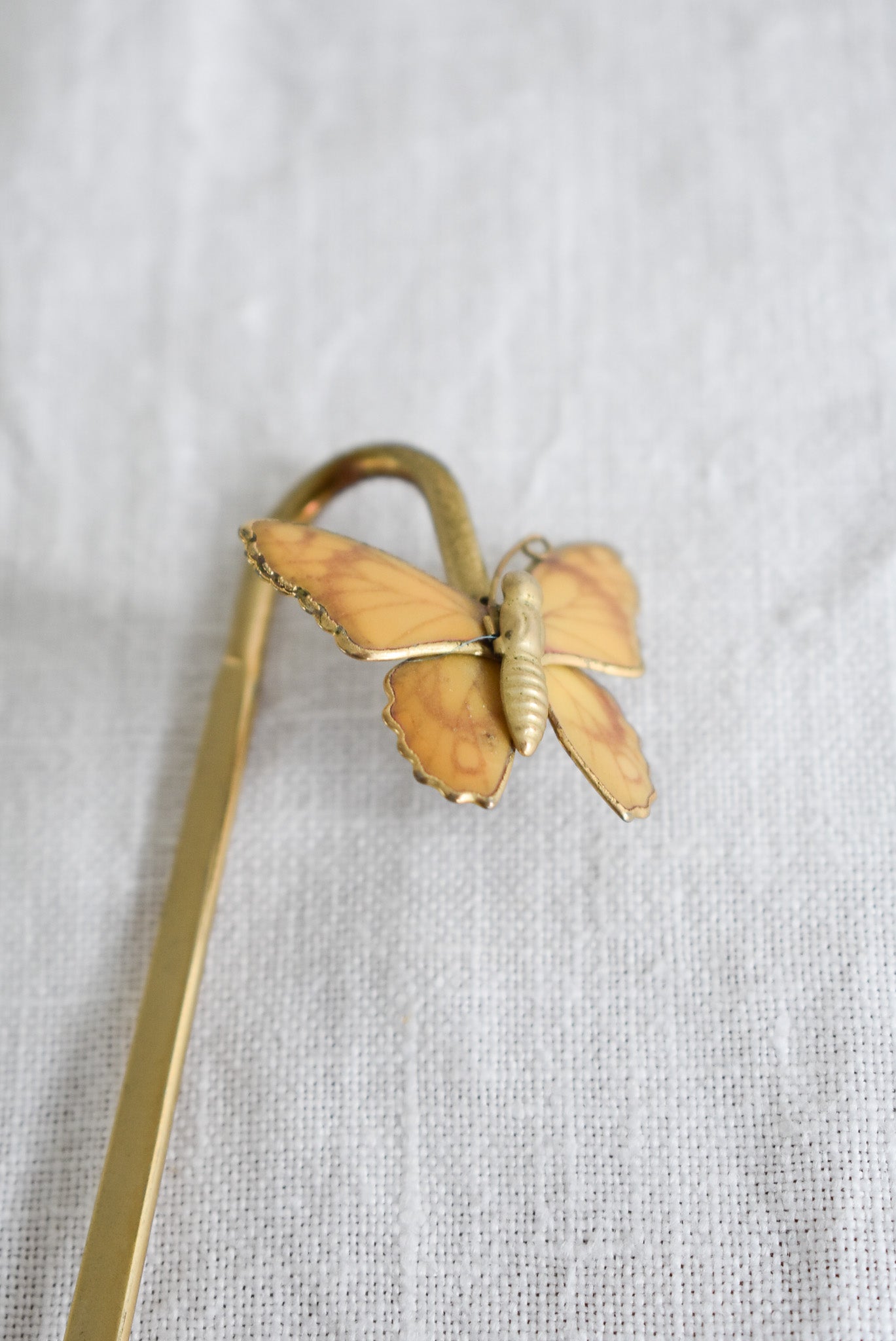 Gorgeous retro butterfly book mark