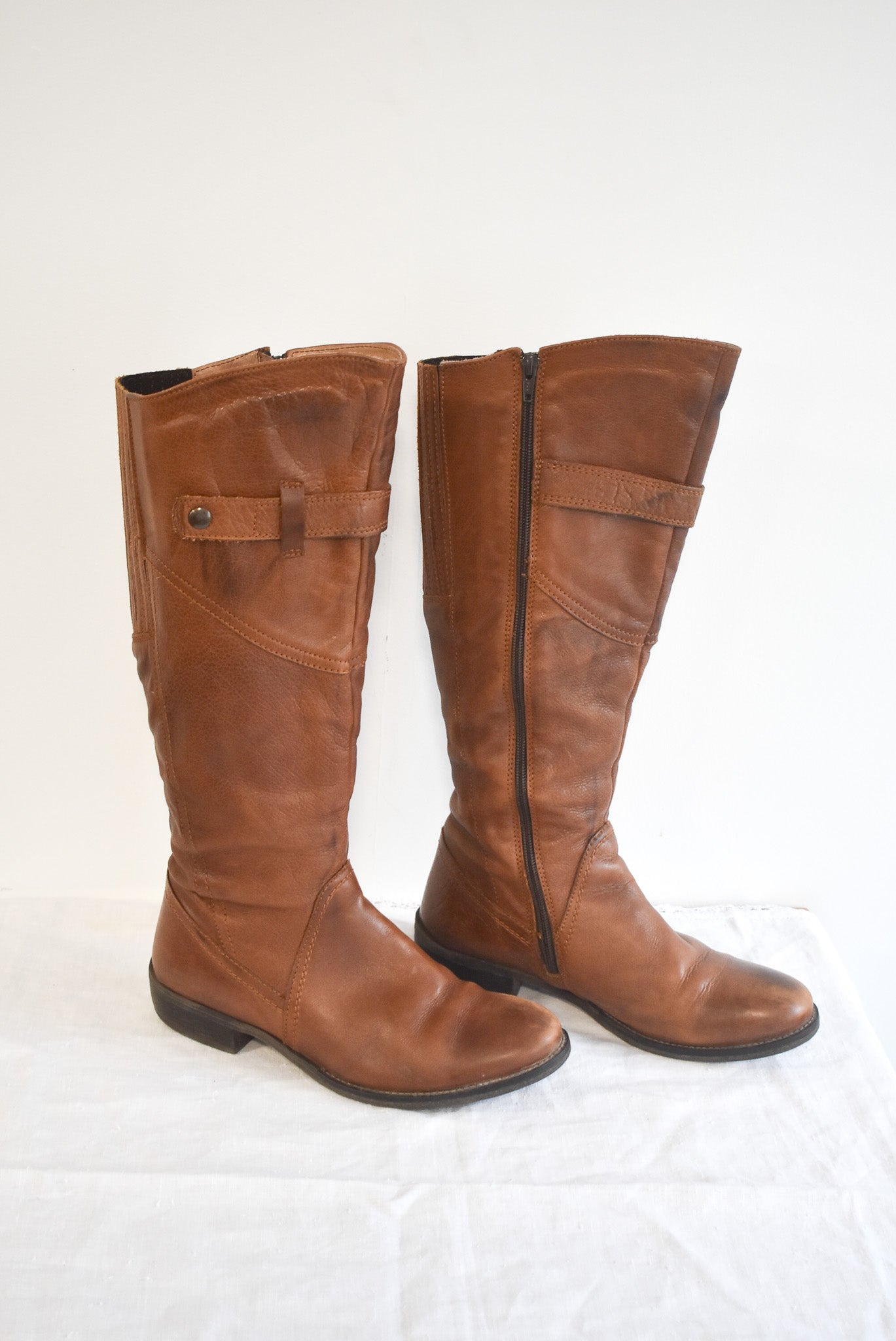 Made in Portugal brown leather boots, 40