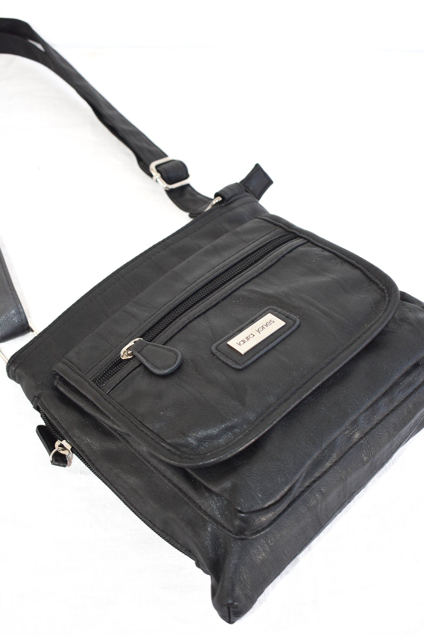 Laura Jones black extremely functional Handbag