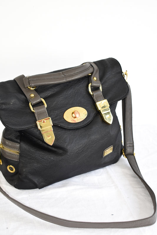 Fashionable De Louis Black Handbag