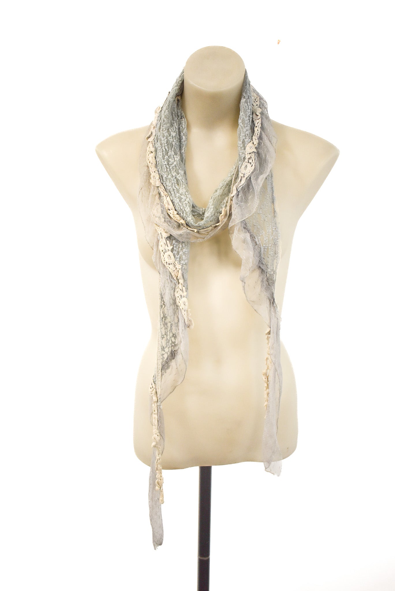 Gorgeous lace scarf