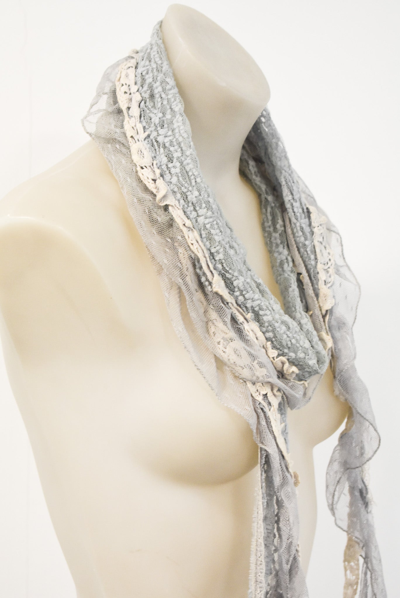 Gorgeous lace scarf