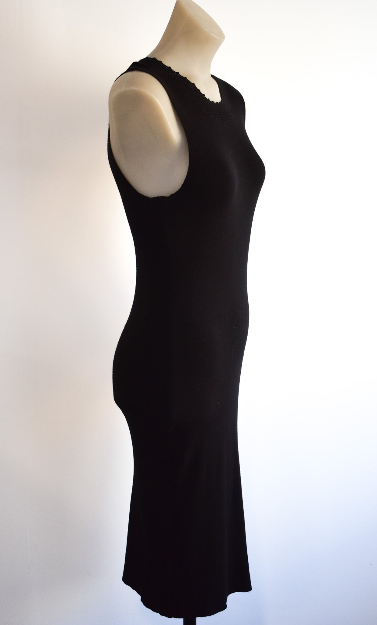 Ruby sleeveless black dress, 10