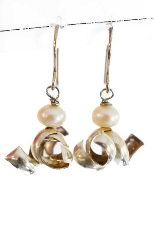 925 Sterling silver pearl earrings