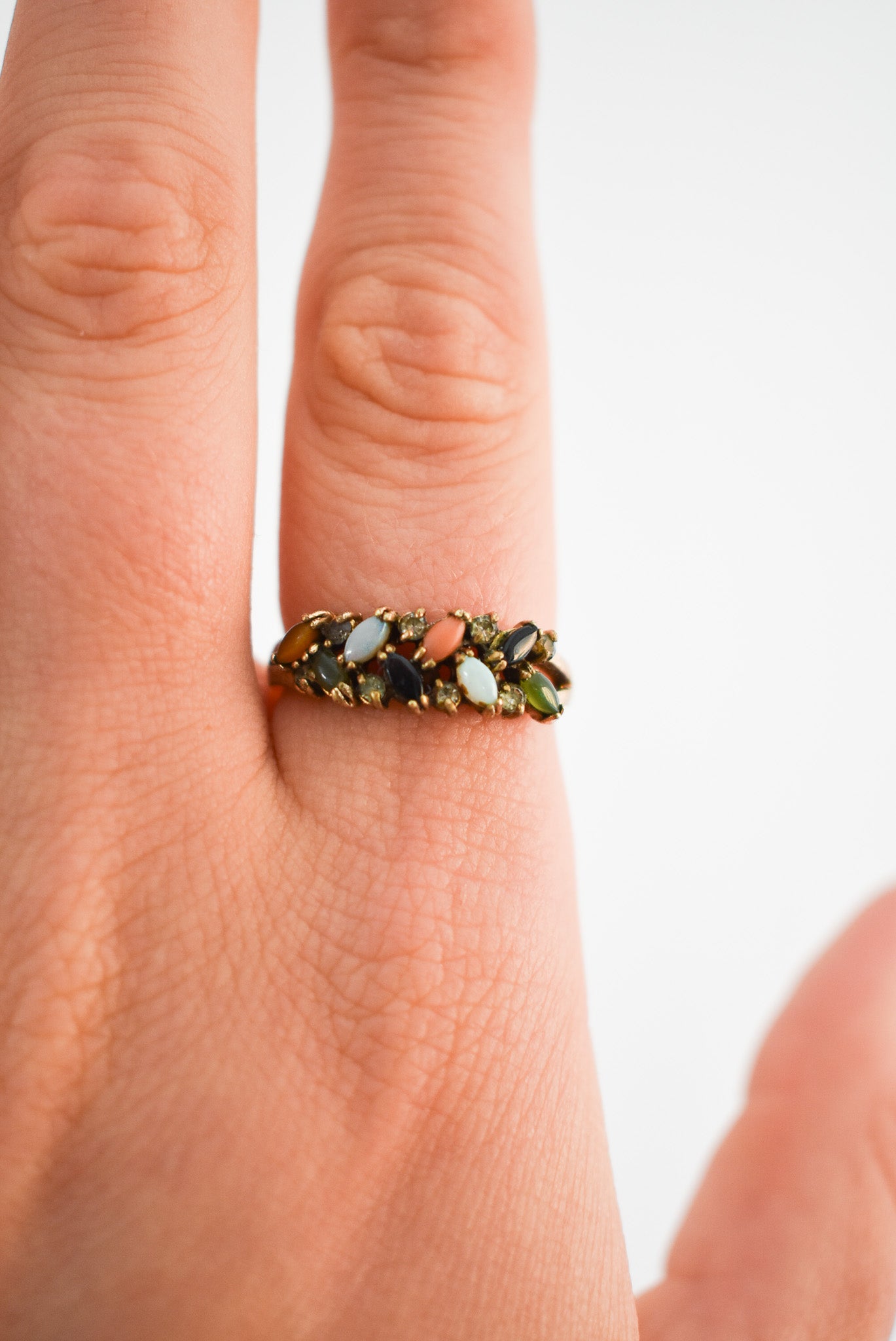 Beautiful semi-precious stone costume ring