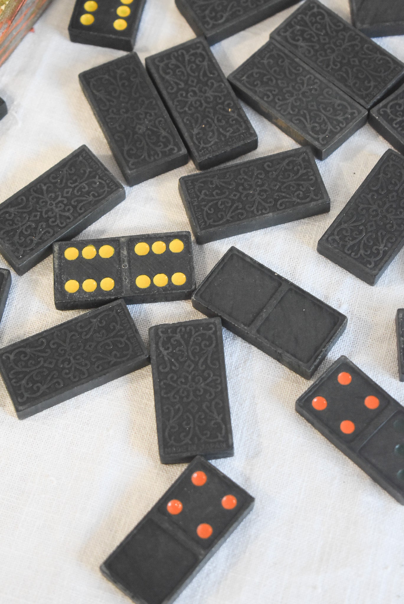 Vintage Dominoes set (28 piece)