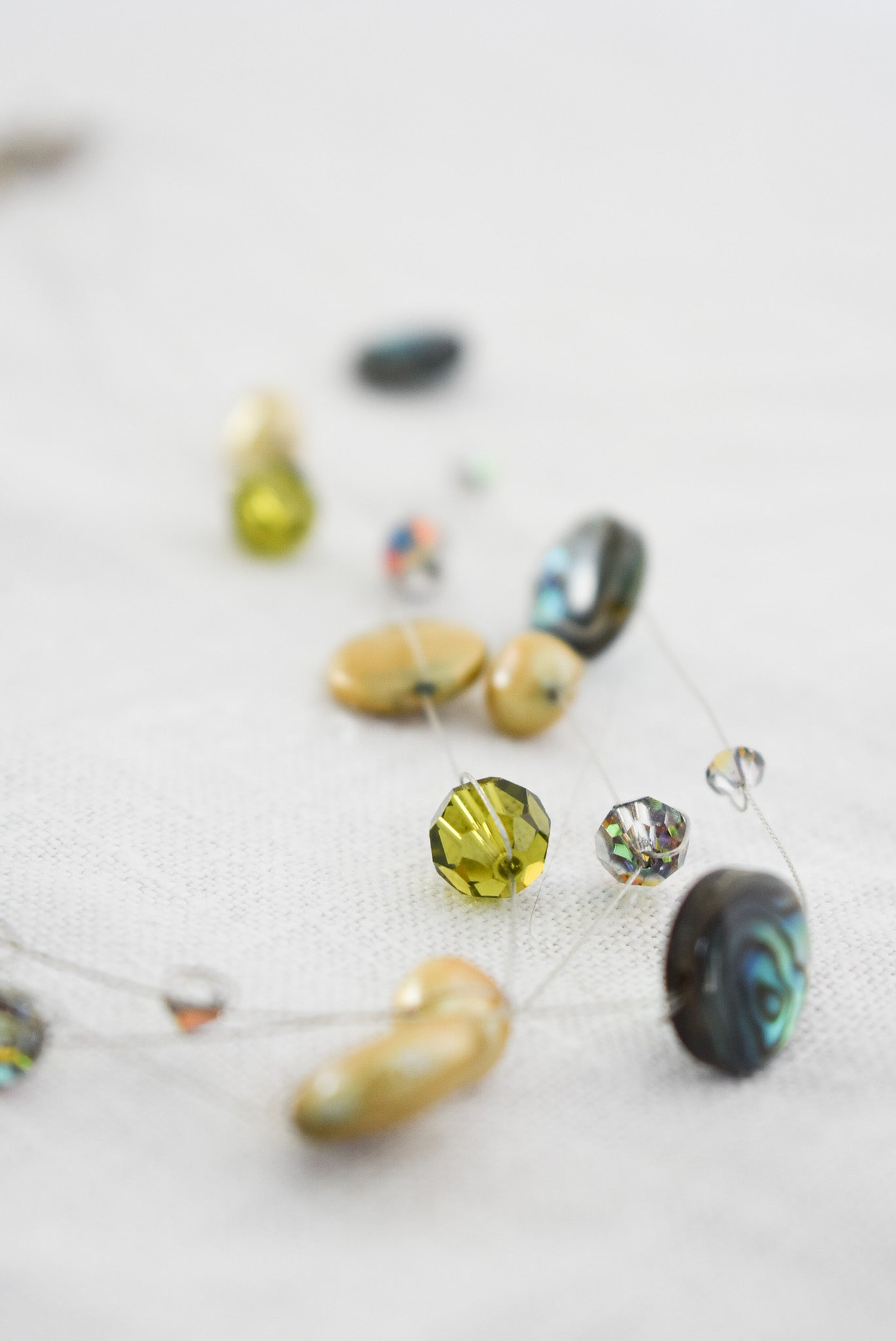 Y2K Paua + bead wire necklace