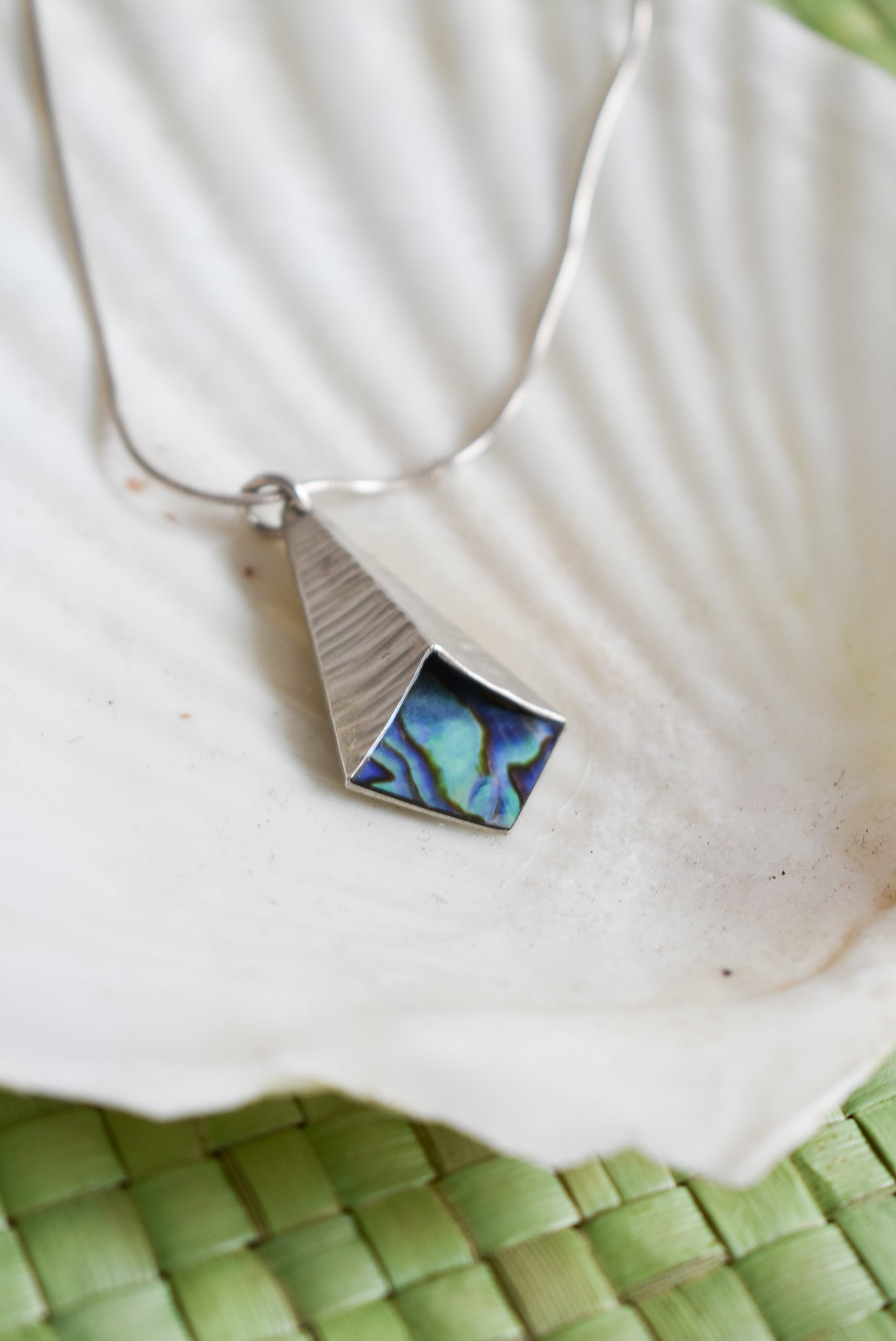 Bob Wyber sterling silver paua pendant necklace