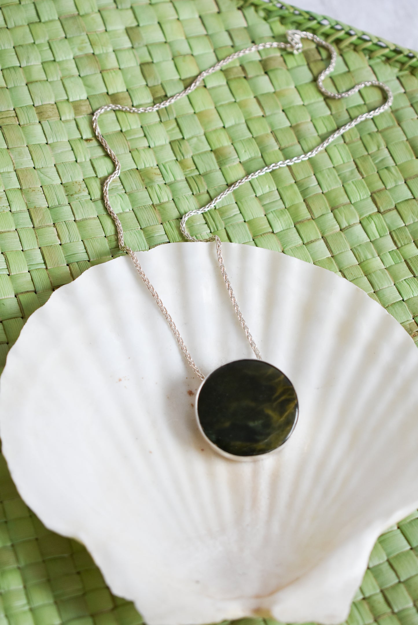 Bob Wyber sterling silver pounamu round pendant necklace