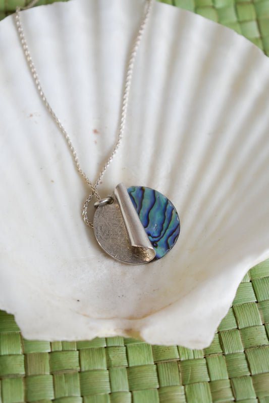 Bob Wyber sterling silver paua round pendant necklace