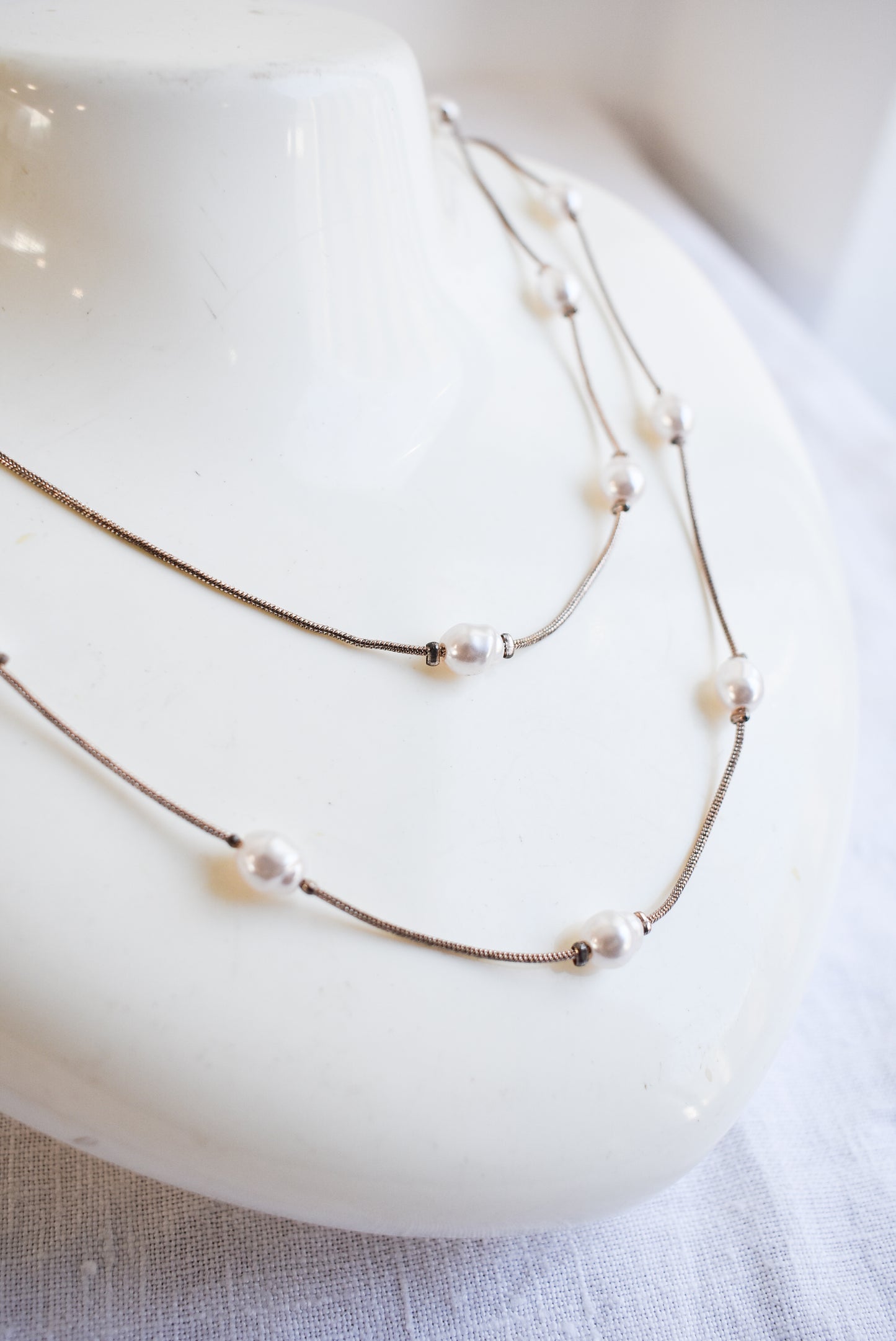 Faux pearl chain necklace