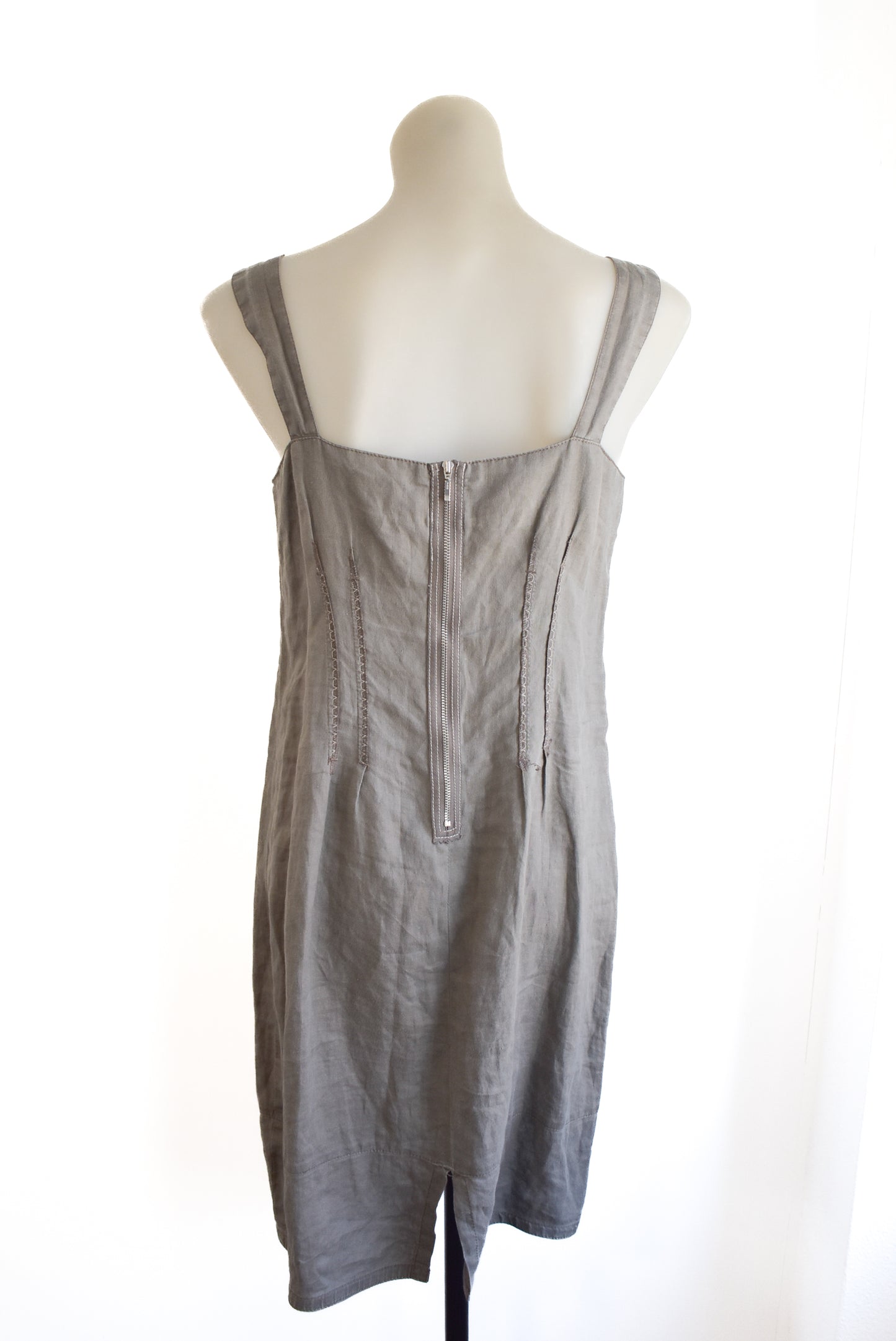 Marilyn Seyb grey linen dress, 10