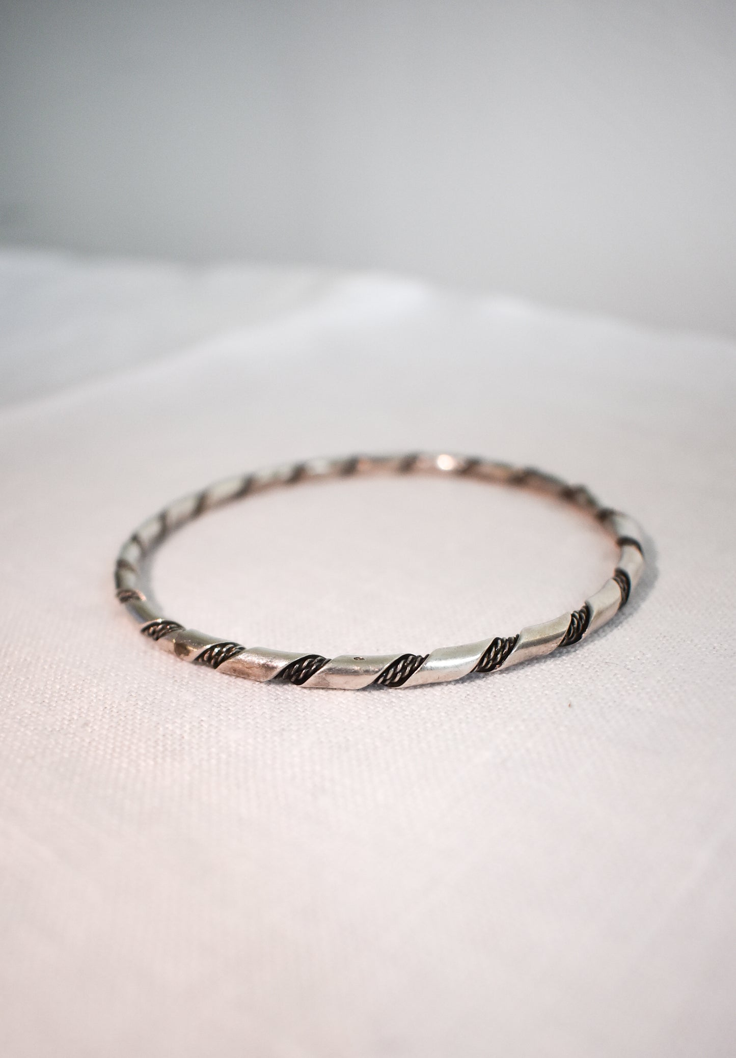 Silver chain detailed bangle