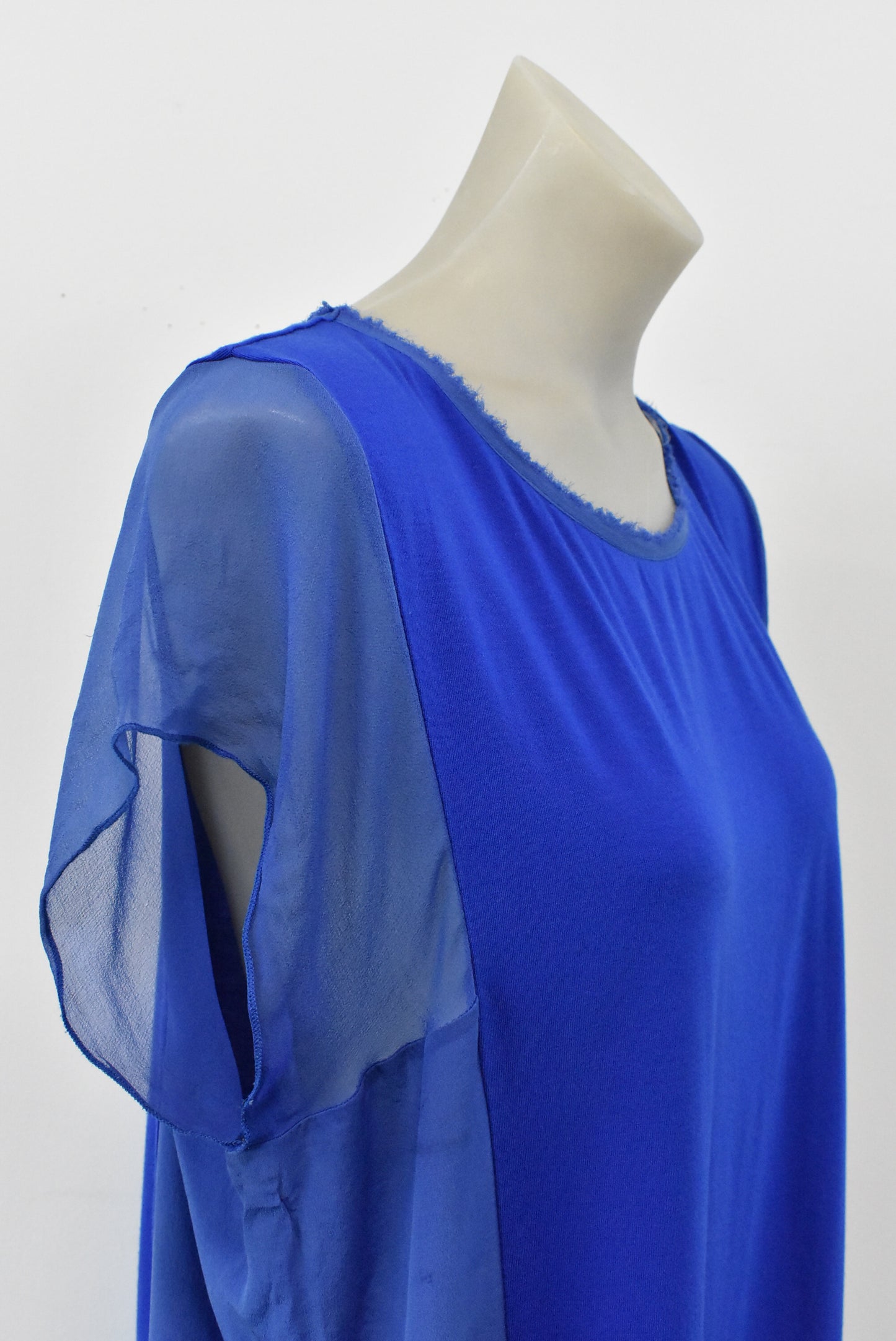 Jane Lamerton silk blue top, 10