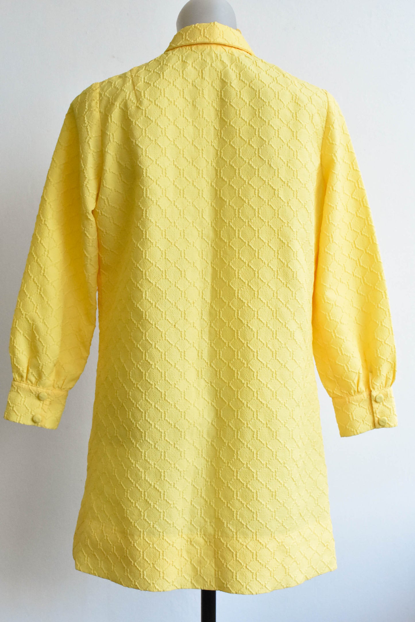Retro "super 60s" textured yellow dress, size M