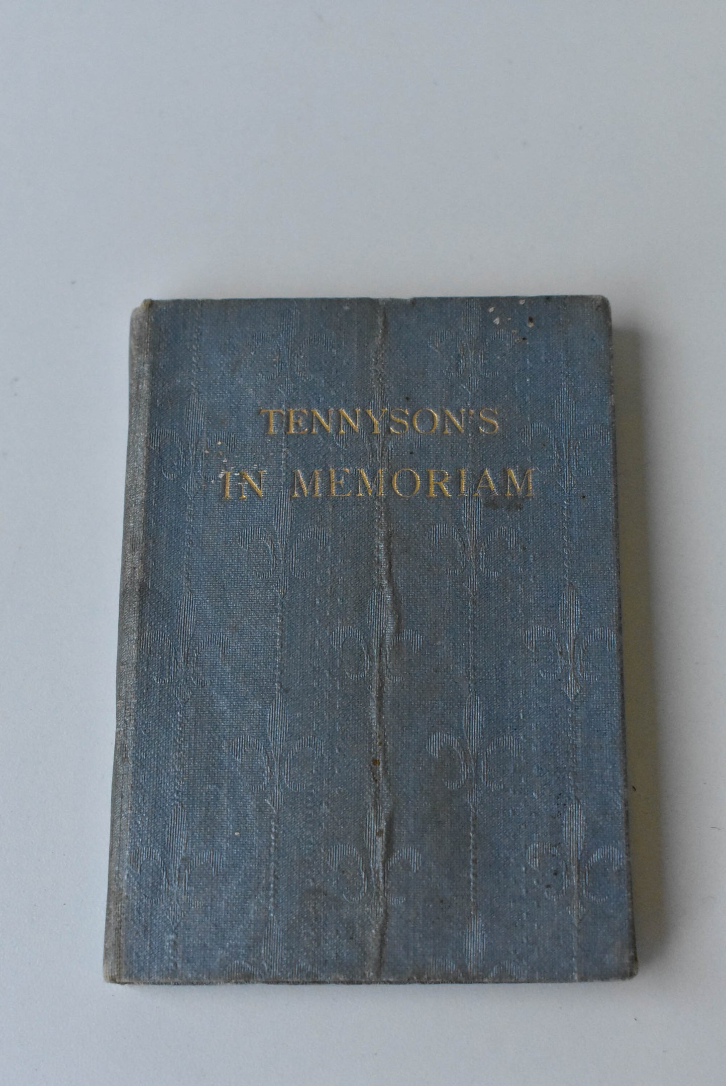 Tennyson's In Memoriam 1911 gilt-edged chapbook