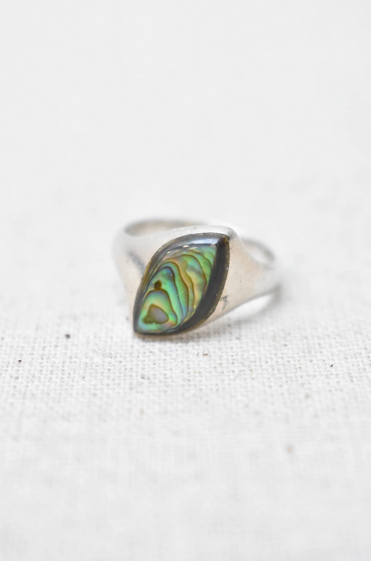 Silver Pāua ring