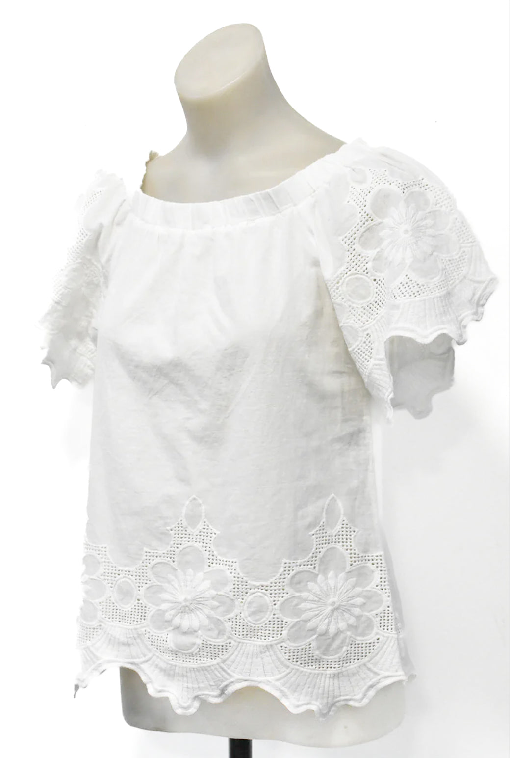 Chéri off shoulder white lacey top, M