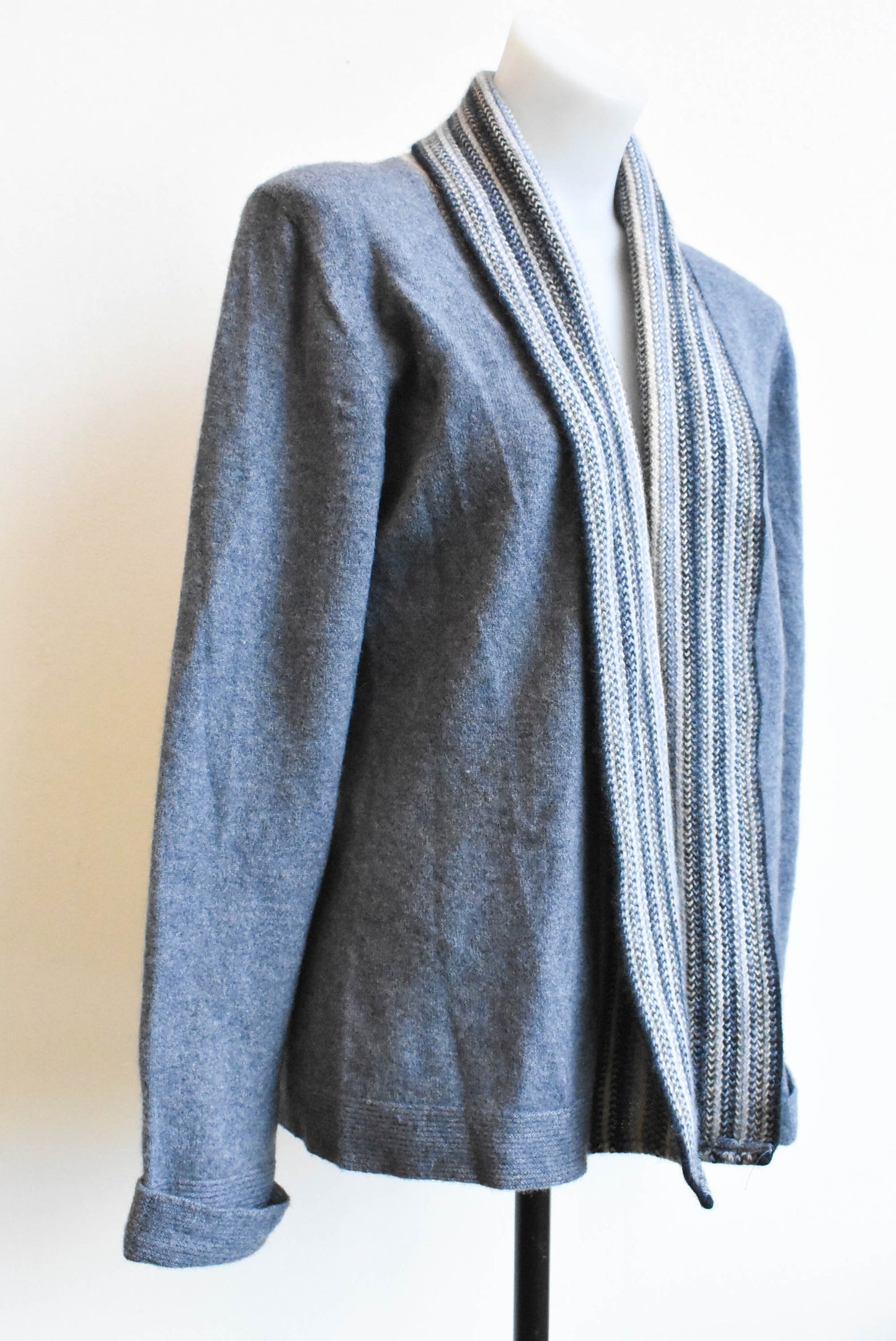 Avoca jacket merino silk grey with woven scarf-like collar S