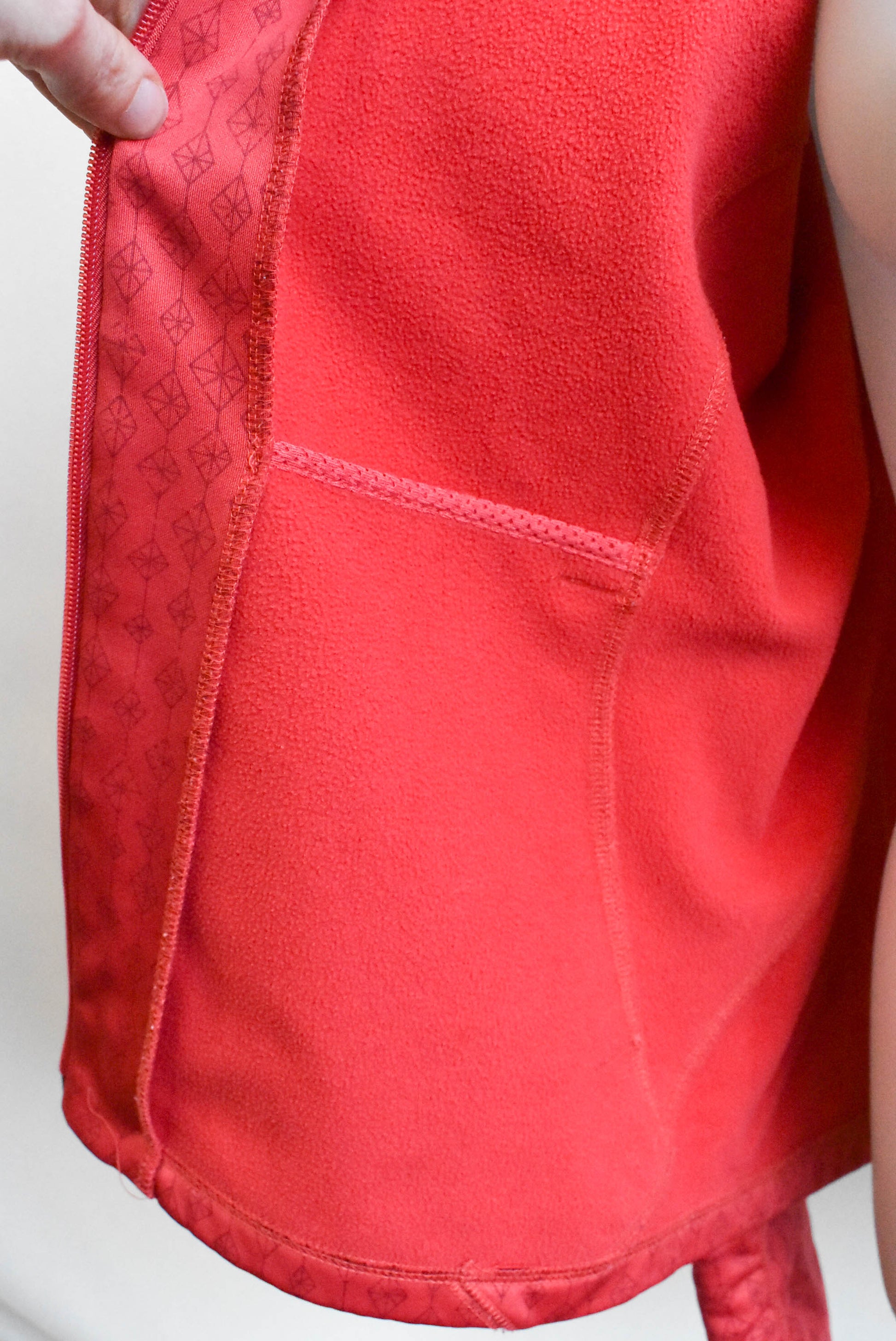 Kathmandu red print jacket, size 16 – Shop on Carroll Online