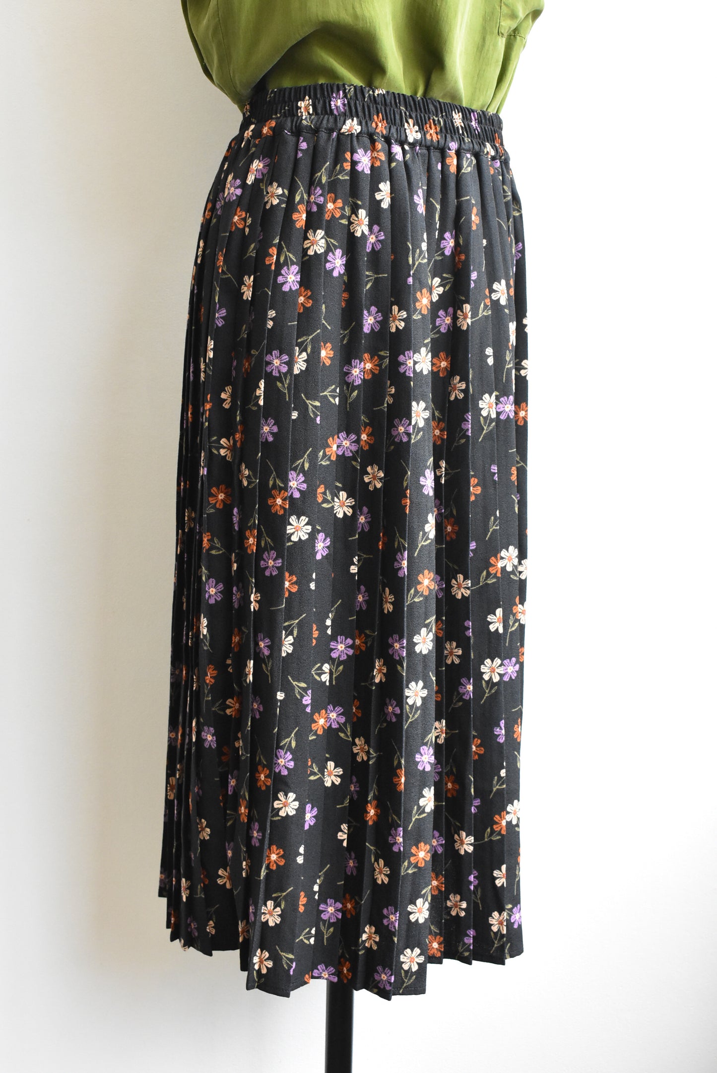 Princess Highway floral pleated skirt, size S