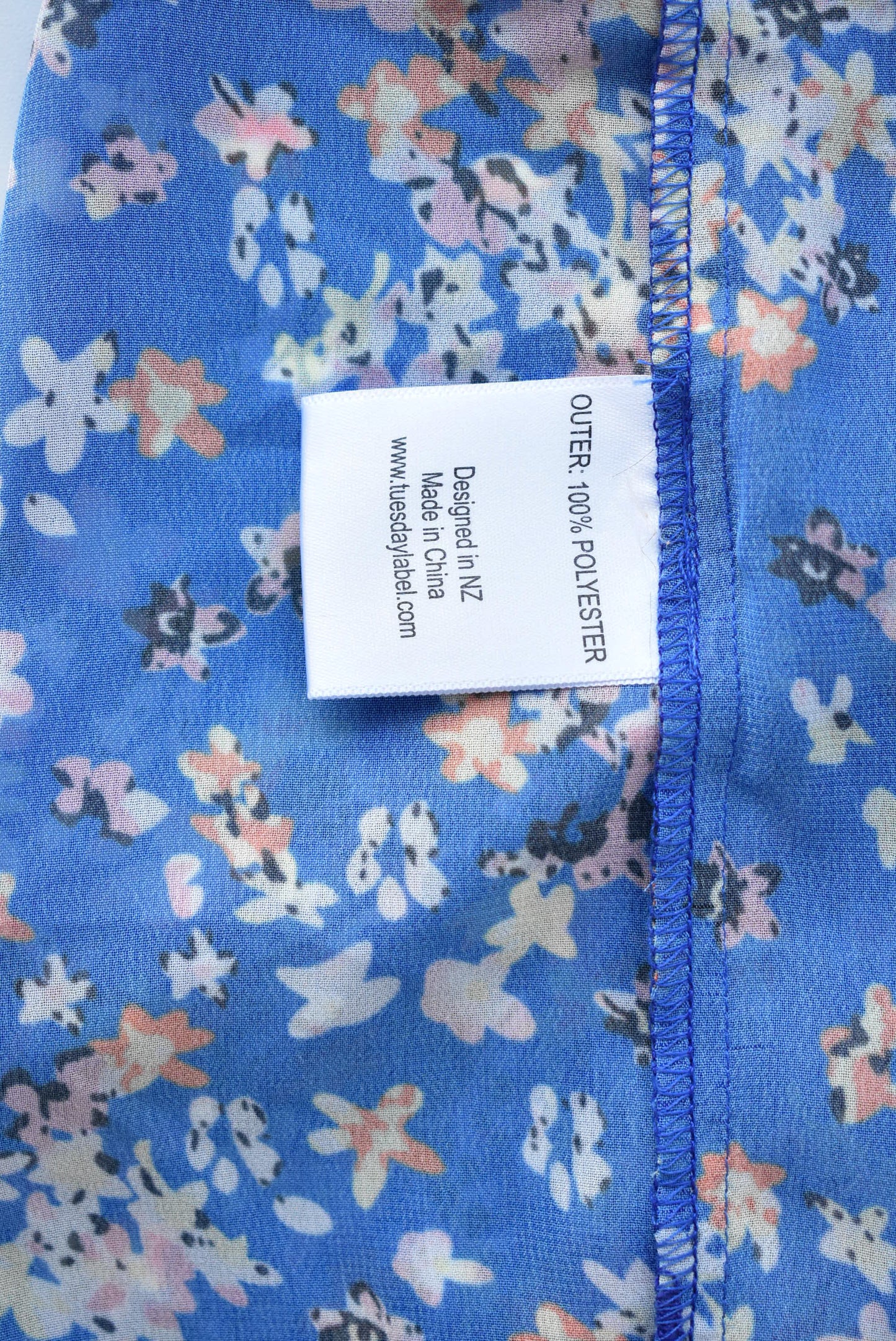 Tuesday blue floral drape top, size M